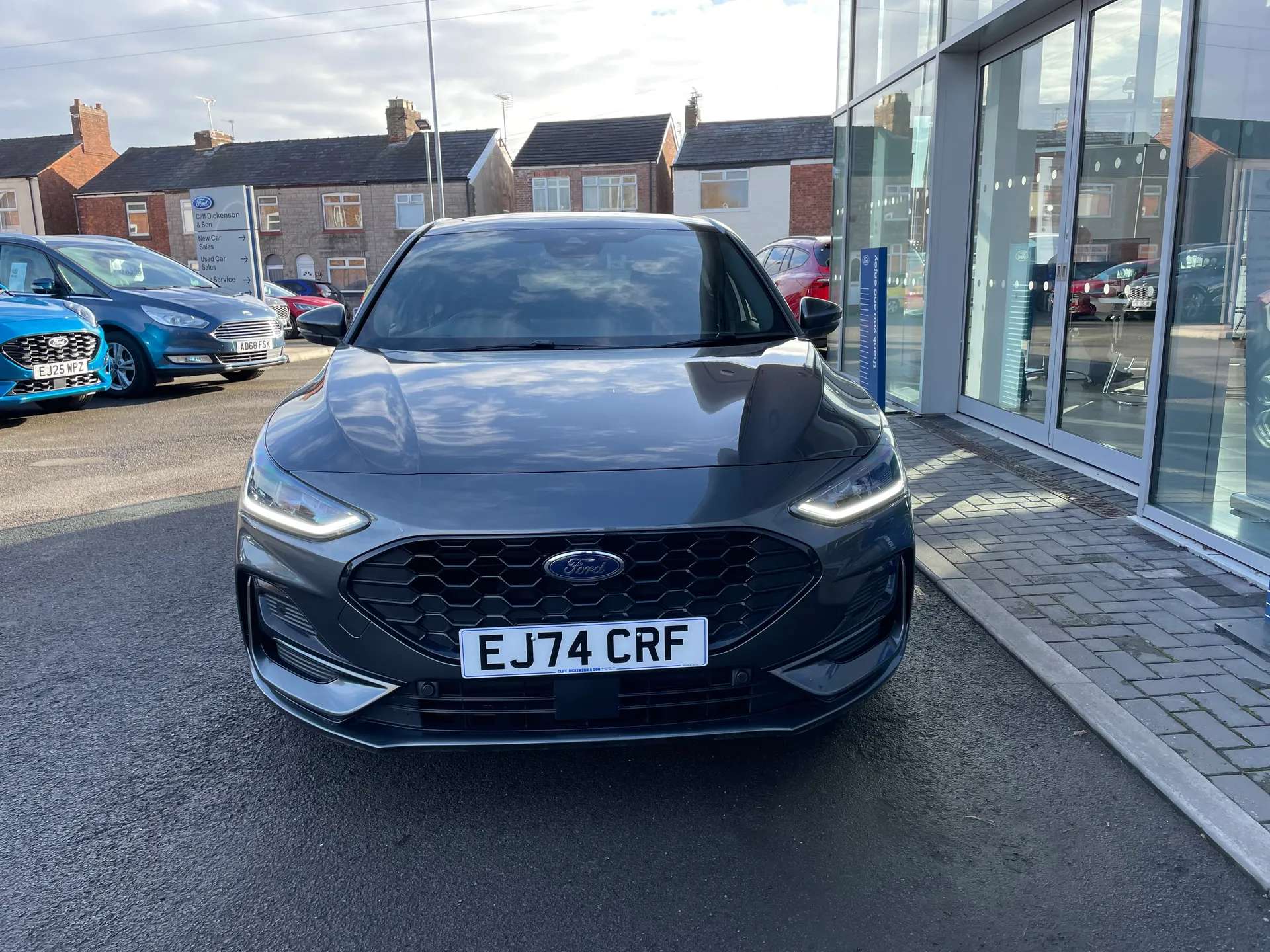 A 2024 FORD FOCUS 1.0 EcoBoost Hybrid mHEV ST-Line 5dr A 2024 FORD FOCUS 1.0 EcoBoost Hybrid mHEV ST-Line 5dr