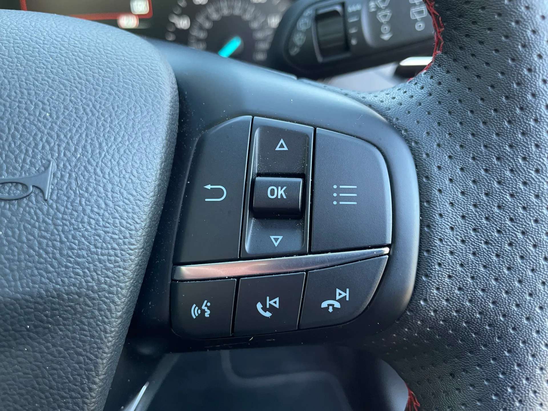 2024 FORD FOCUS 2024 FORD FOCUS