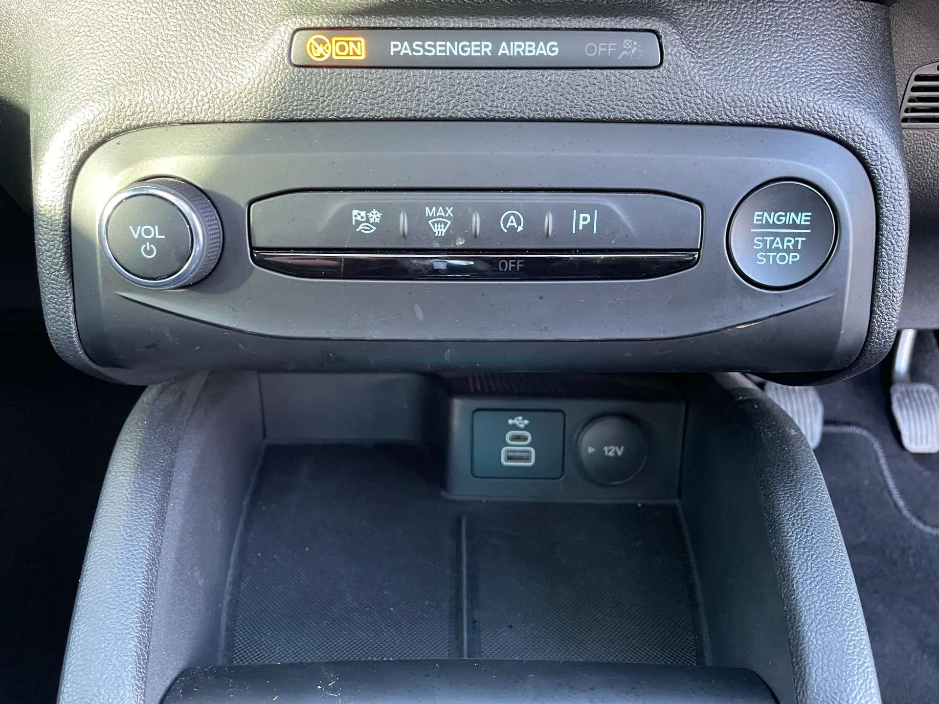 2024 FORD FOCUS 2024 FORD FOCUS