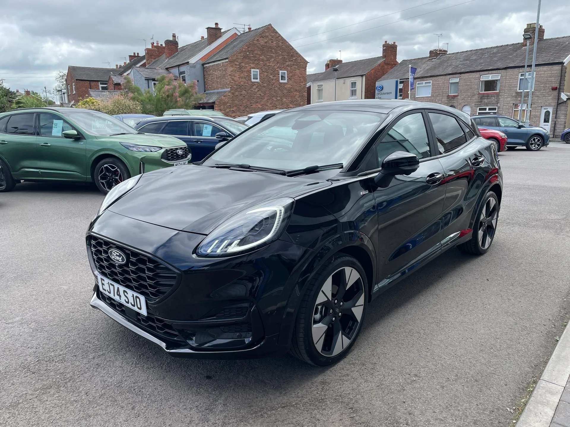A 2024 FORD PUMA 1.0 EcoBoost Hybrid mHEV ST-Line 5dr A 2024 FORD PUMA 1.0 EcoBoost Hybrid mHEV ST-Line 5dr