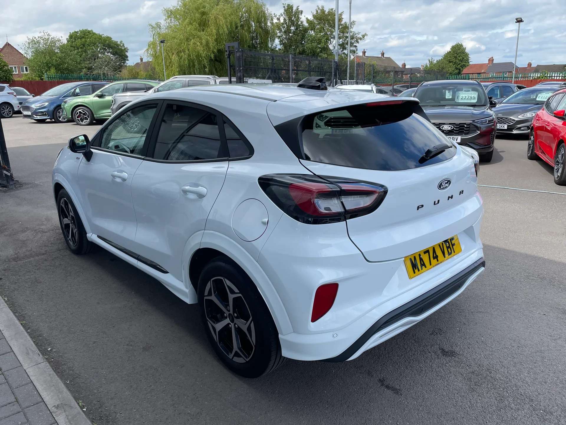 A 2024 FORD PUMA 1.0 EcoBoost Hybrid mHEV ST-Line 5dr A 2024 FORD PUMA 1.0 EcoBoost Hybrid mHEV ST-Line 5dr