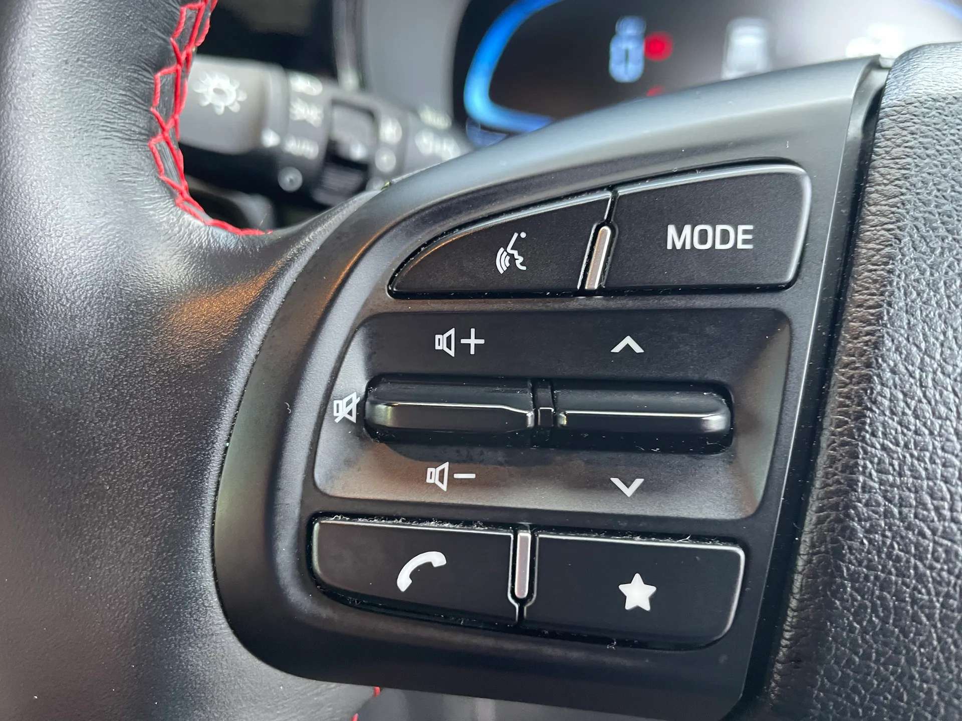 2023 HYUNDAI I10 2023 HYUNDAI I10