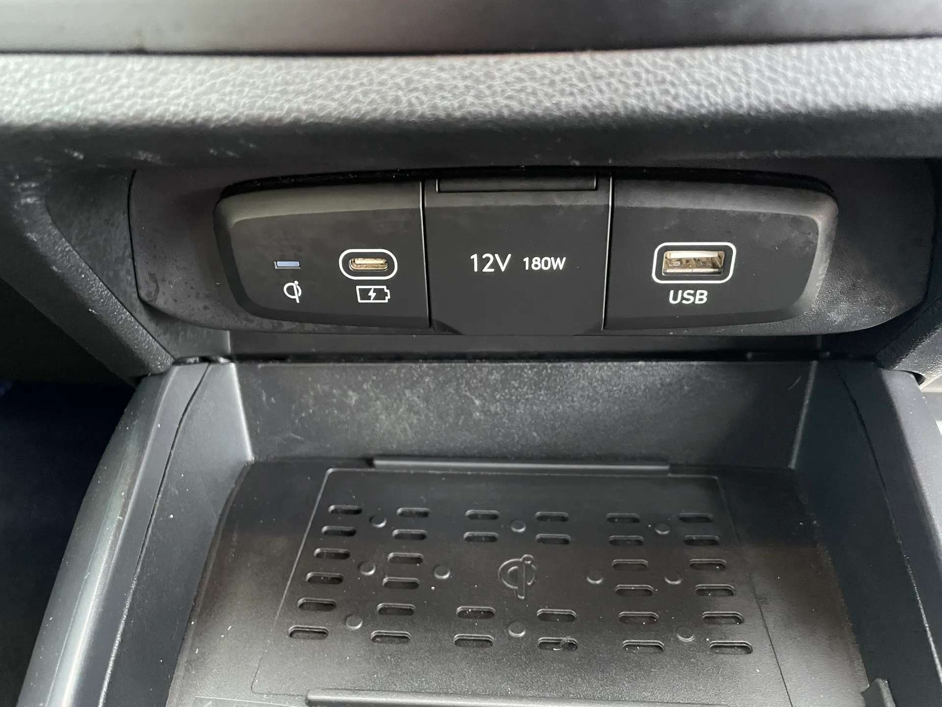 2023 HYUNDAI I10 2023 HYUNDAI I10