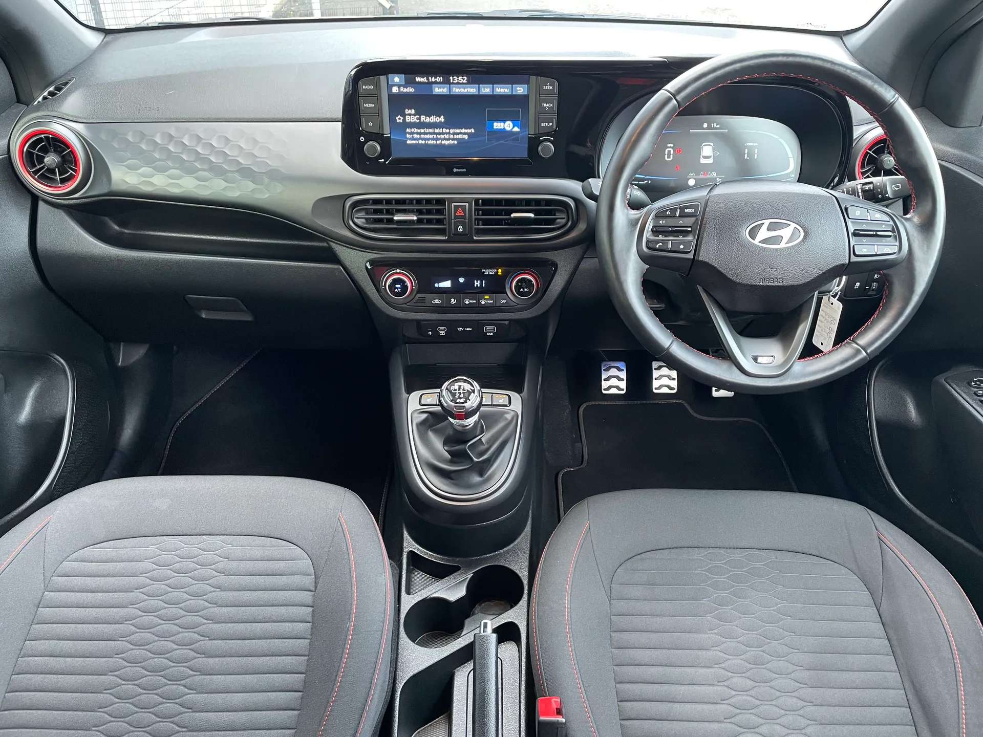 2023 HYUNDAI I10 2023 HYUNDAI I10