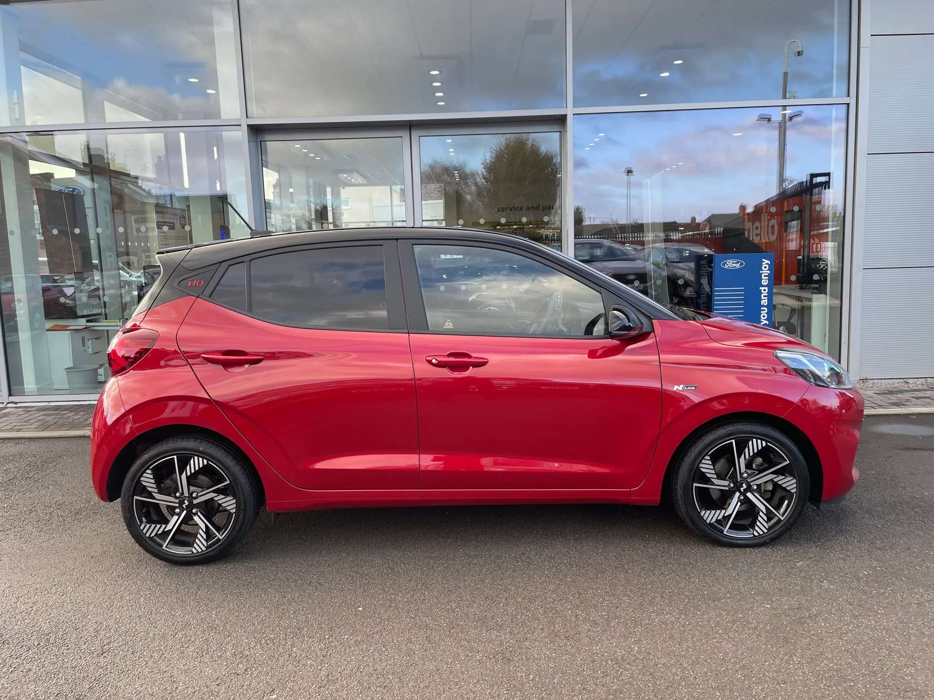 2024 HYUNDAI I10 2024 HYUNDAI I10