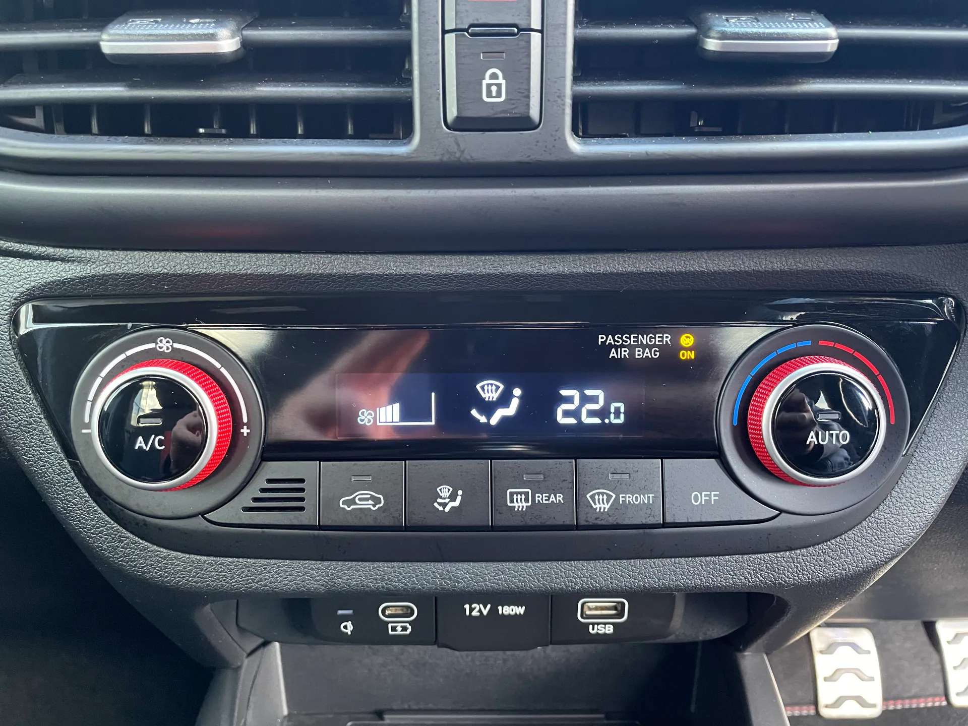 2024 HYUNDAI I10 2024 HYUNDAI I10