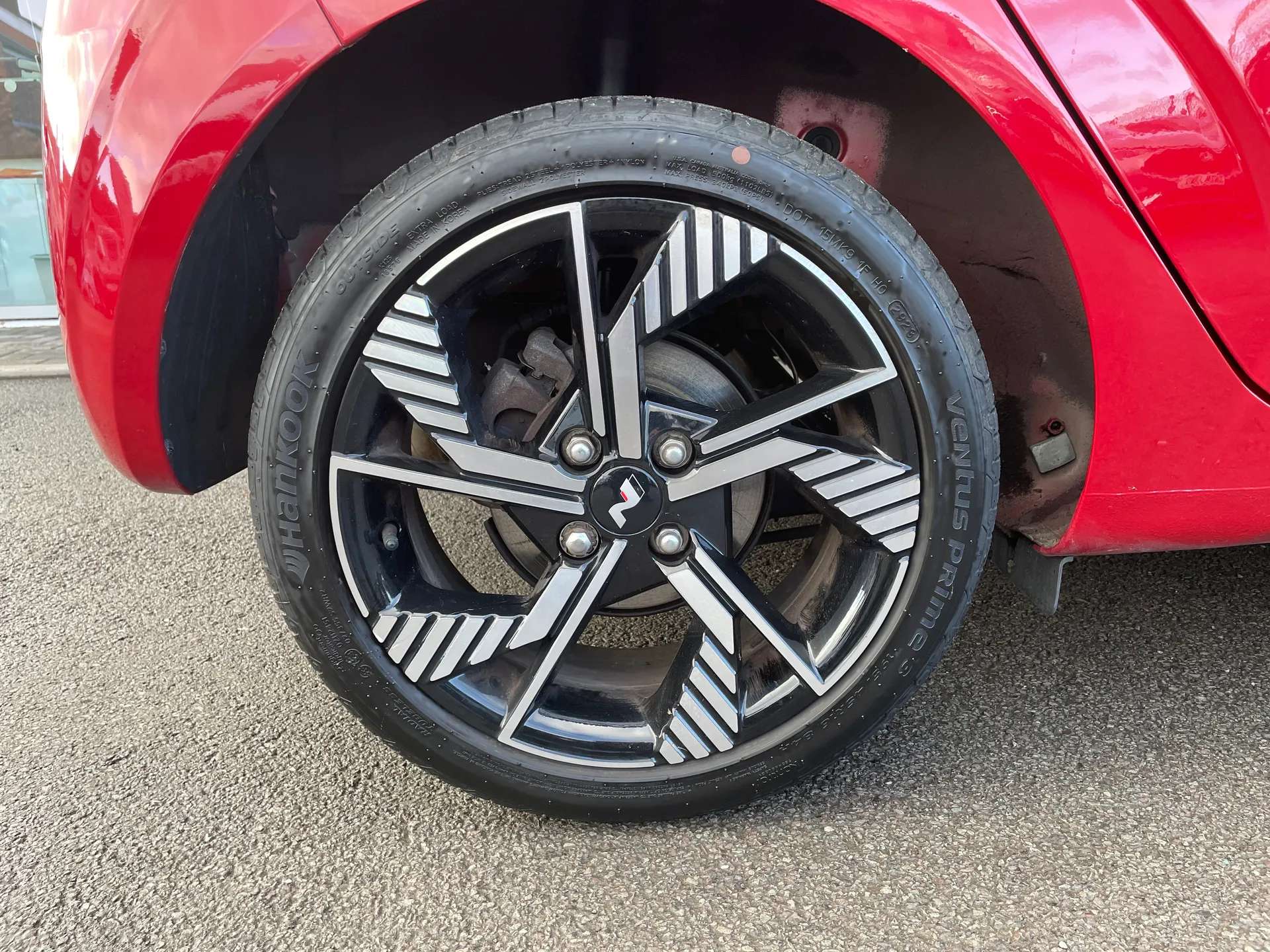 2024 HYUNDAI I10 2024 HYUNDAI I10