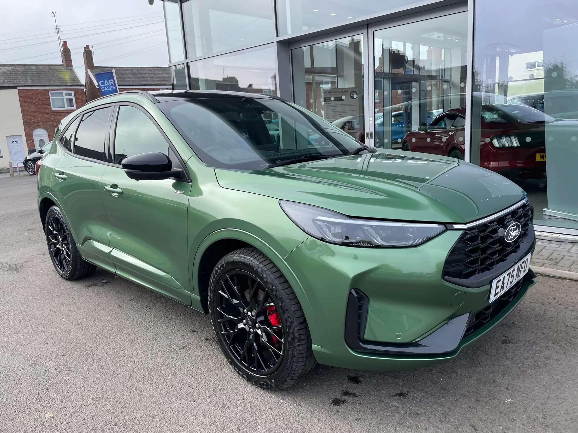 A 2025 FORD KUGA 2.5 FHEV ST-Line X Black Package 5dr 4WD CVT A 2025 FORD KUGA 2.5 FHEV ST-Line X Black Package 5dr 4WD CVT