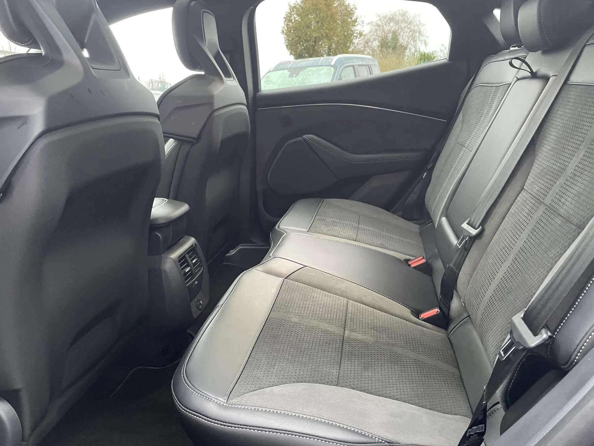 2025 FORD MUSTANG MACH-E 2025 FORD MUSTANG MACH-E