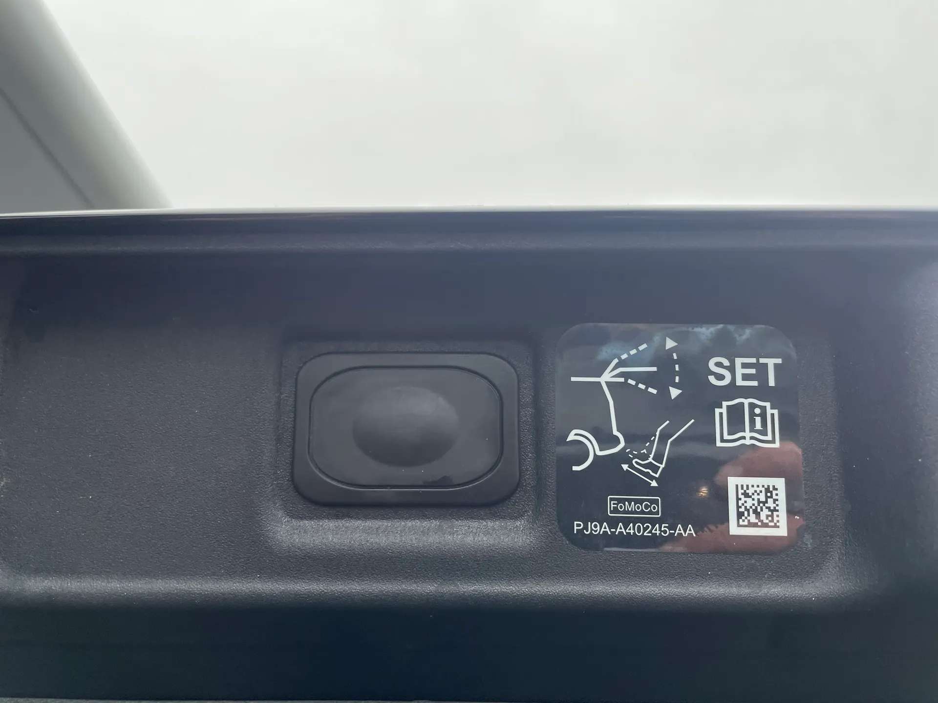 2025 FORD MUSTANG MACH-E 2025 FORD MUSTANG MACH-E