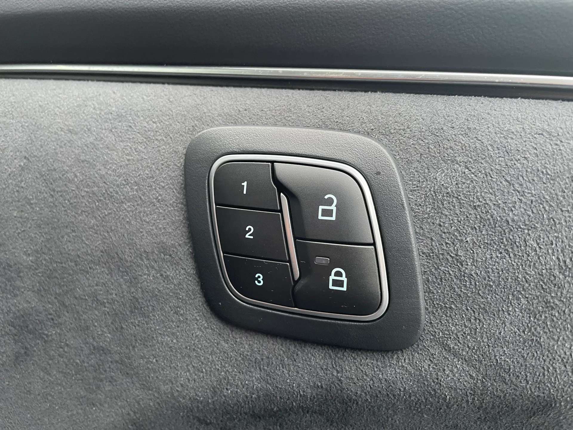 2025 FORD MUSTANG MACH-E 2025 FORD MUSTANG MACH-E