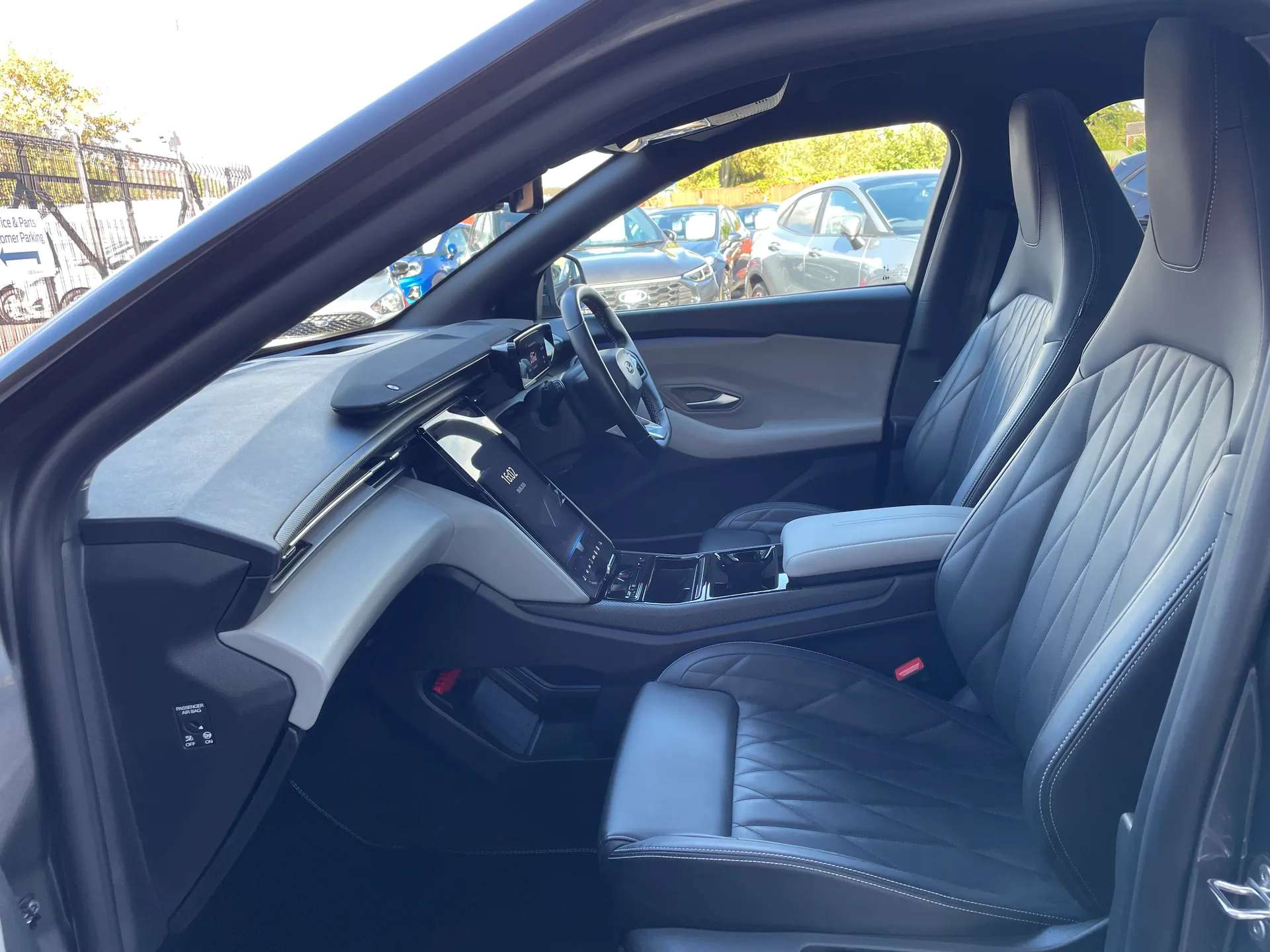 2025 FORD EXPLORER 2025 FORD EXPLORER