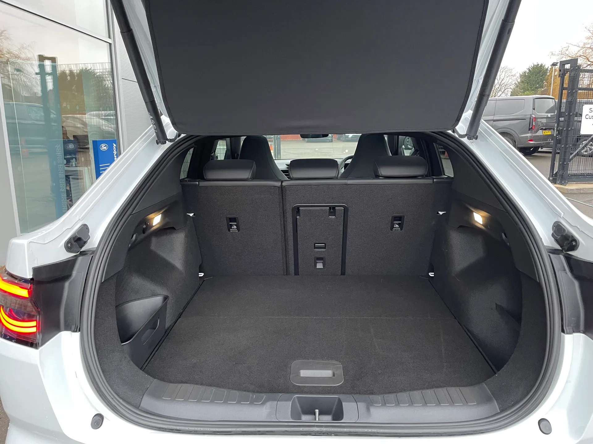 2025 FORD CAPRI 2025 FORD CAPRI