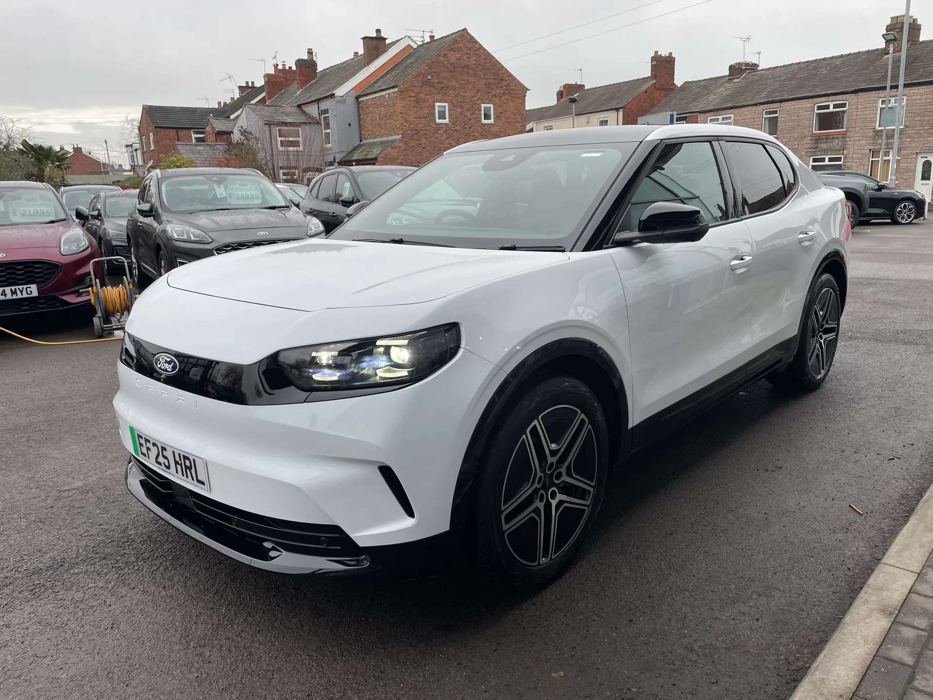 2025 FORD CAPRI 2025 FORD CAPRI