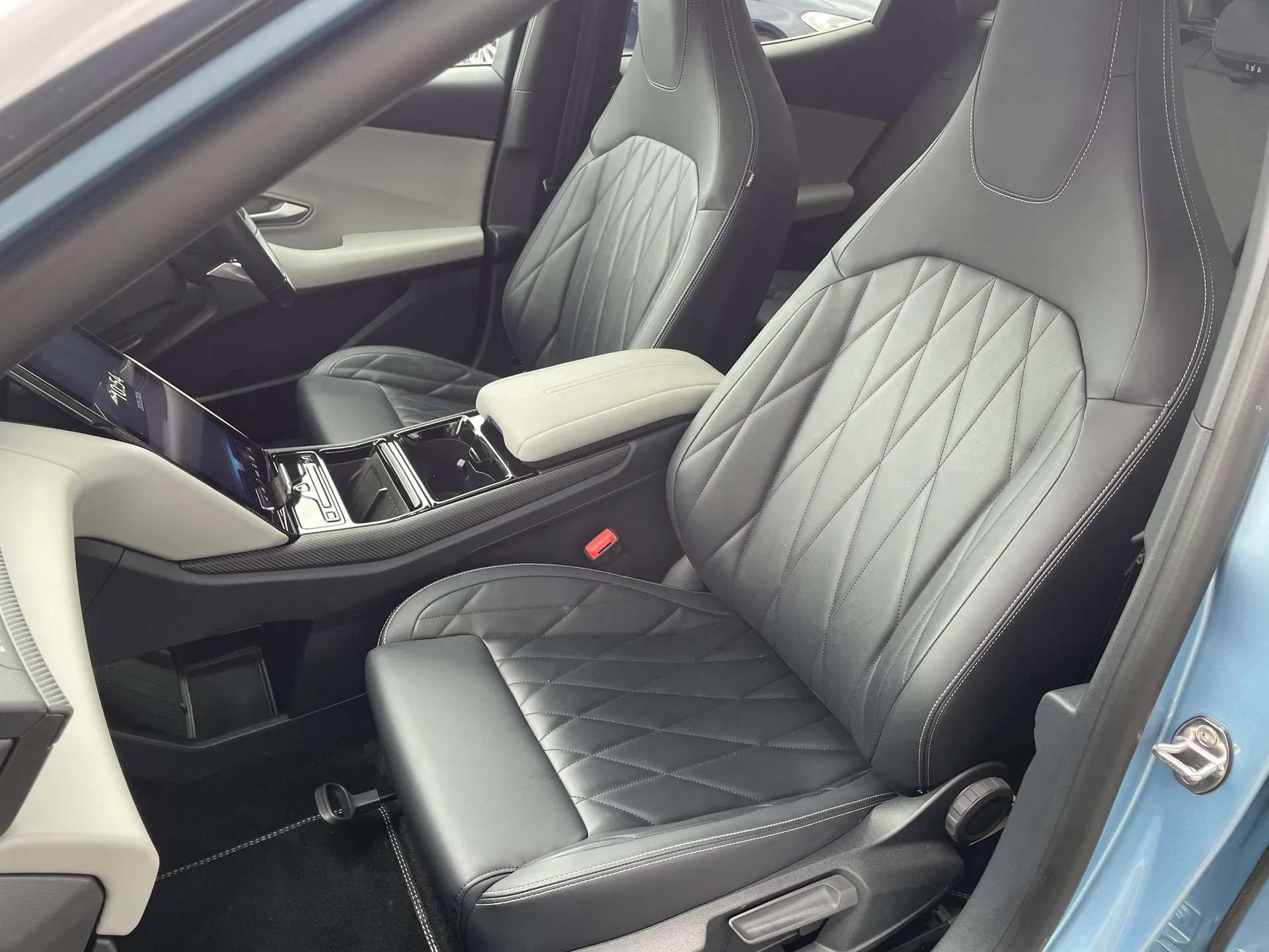 2024 FORD EXPLORER 2024 FORD EXPLORER
