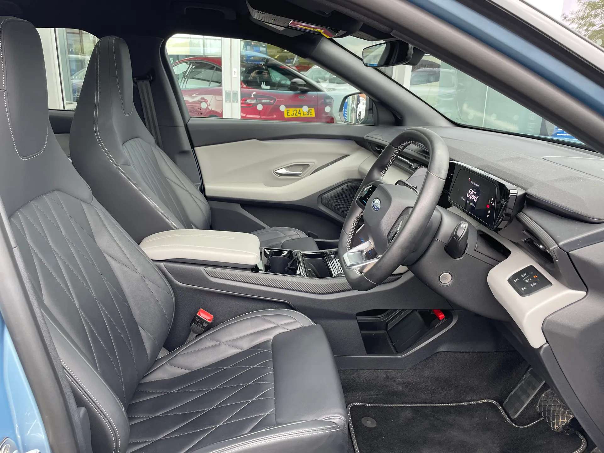 2024 FORD EXPLORER 2024 FORD EXPLORER