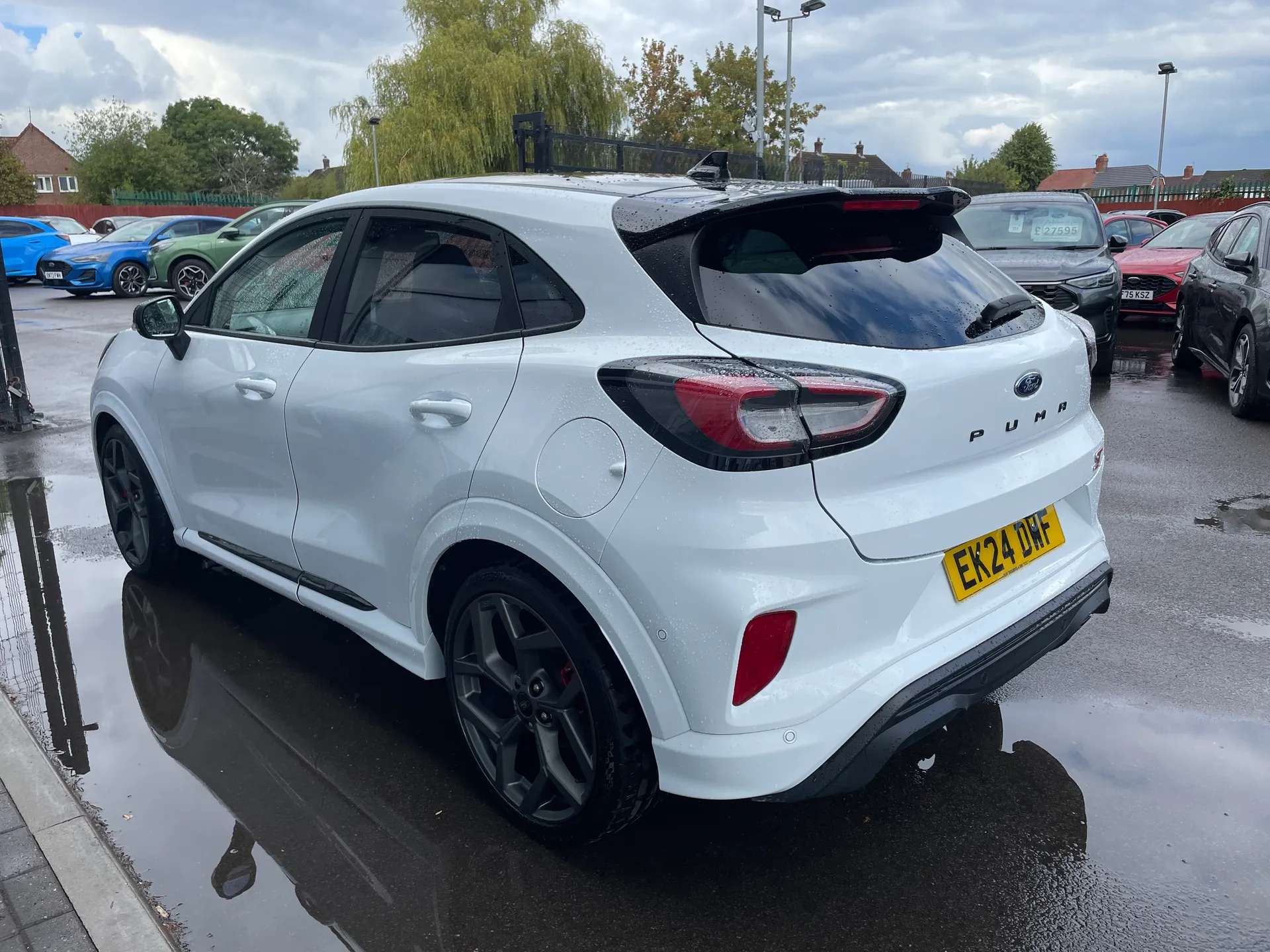 A 2024 FORD PUMA 1.0 EcoBoost Hybrid mHEV ST 5dr DCT A 2024 FORD PUMA 1.0 EcoBoost Hybrid mHEV ST 5dr DCT