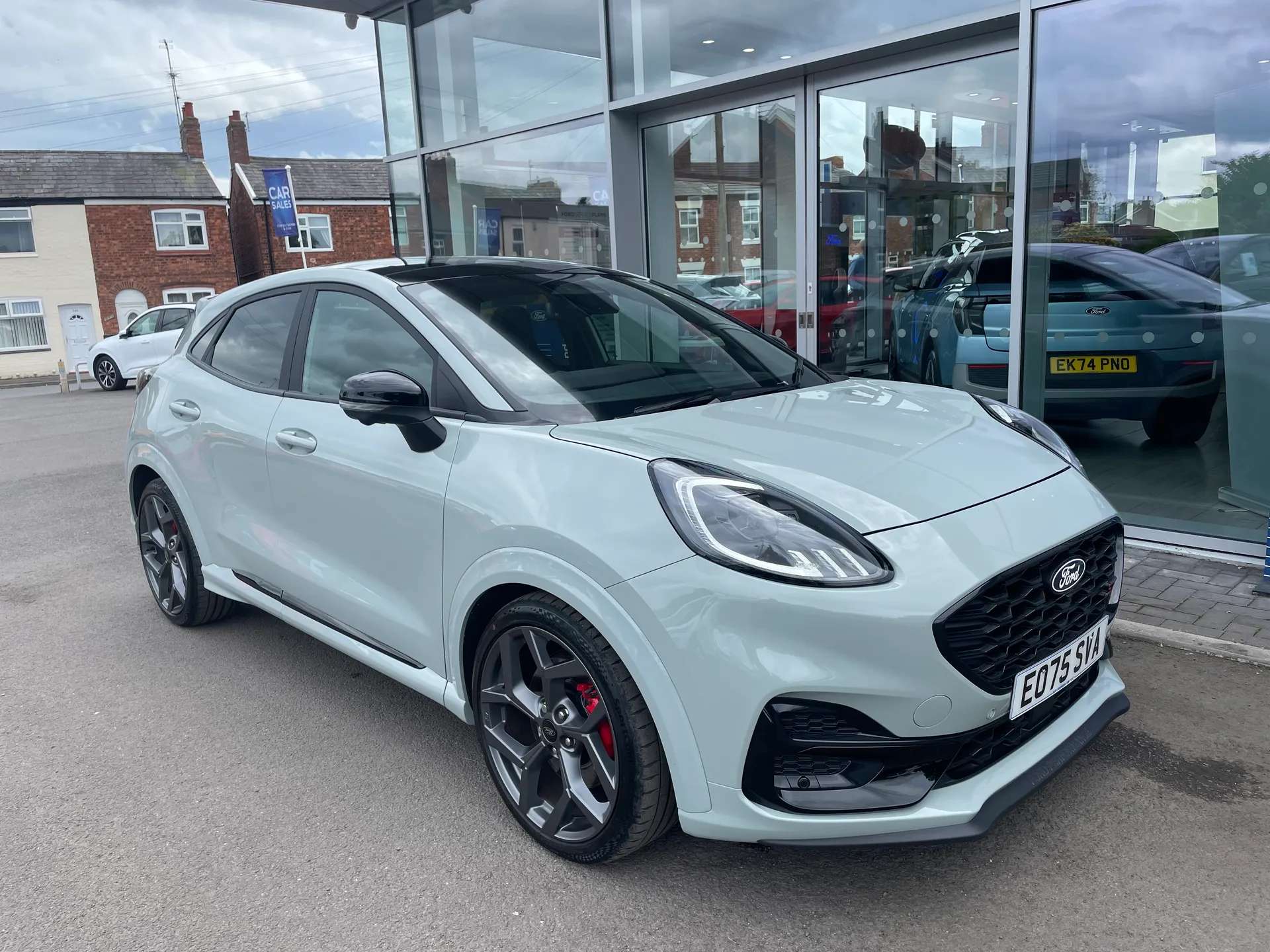 A 2025 FORD PUMA 1.0 EcoBoost Hybrid mHEV ST 5dr DCT A 2025 FORD PUMA 1.0 EcoBoost Hybrid mHEV ST 5dr DCT
