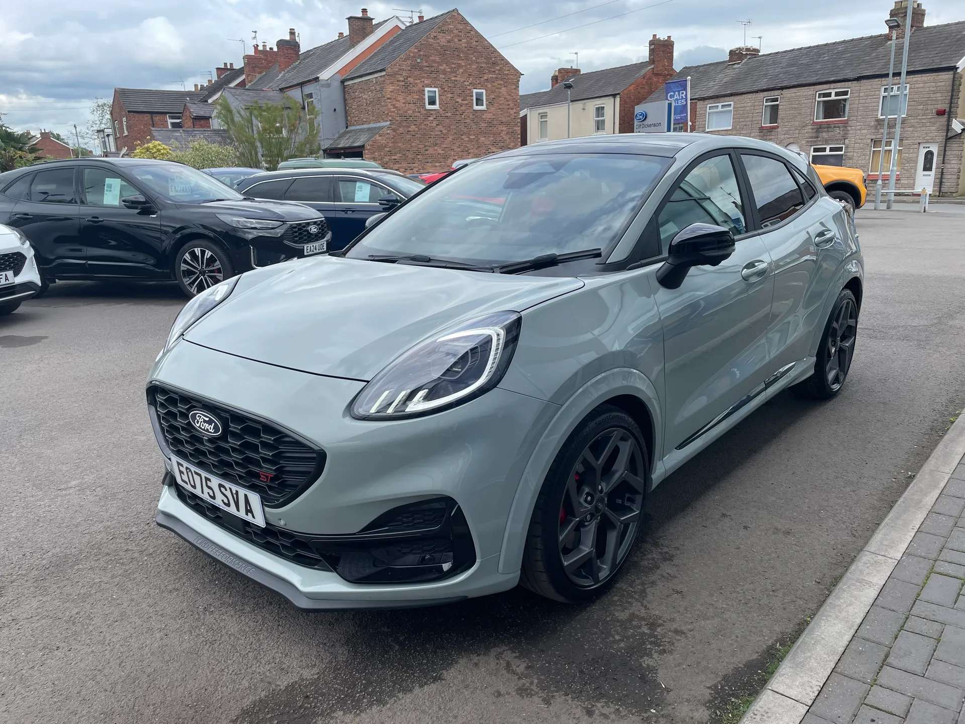 A 2025 FORD PUMA 1.0 EcoBoost Hybrid mHEV ST 5dr DCT A 2025 FORD PUMA 1.0 EcoBoost Hybrid mHEV ST 5dr DCT