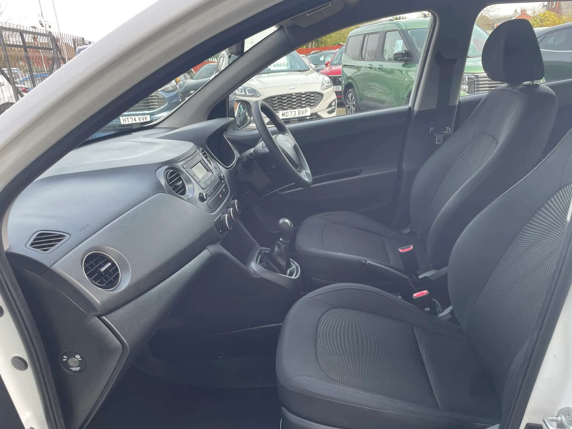 2017 HYUNDAI I10 2017 HYUNDAI I10