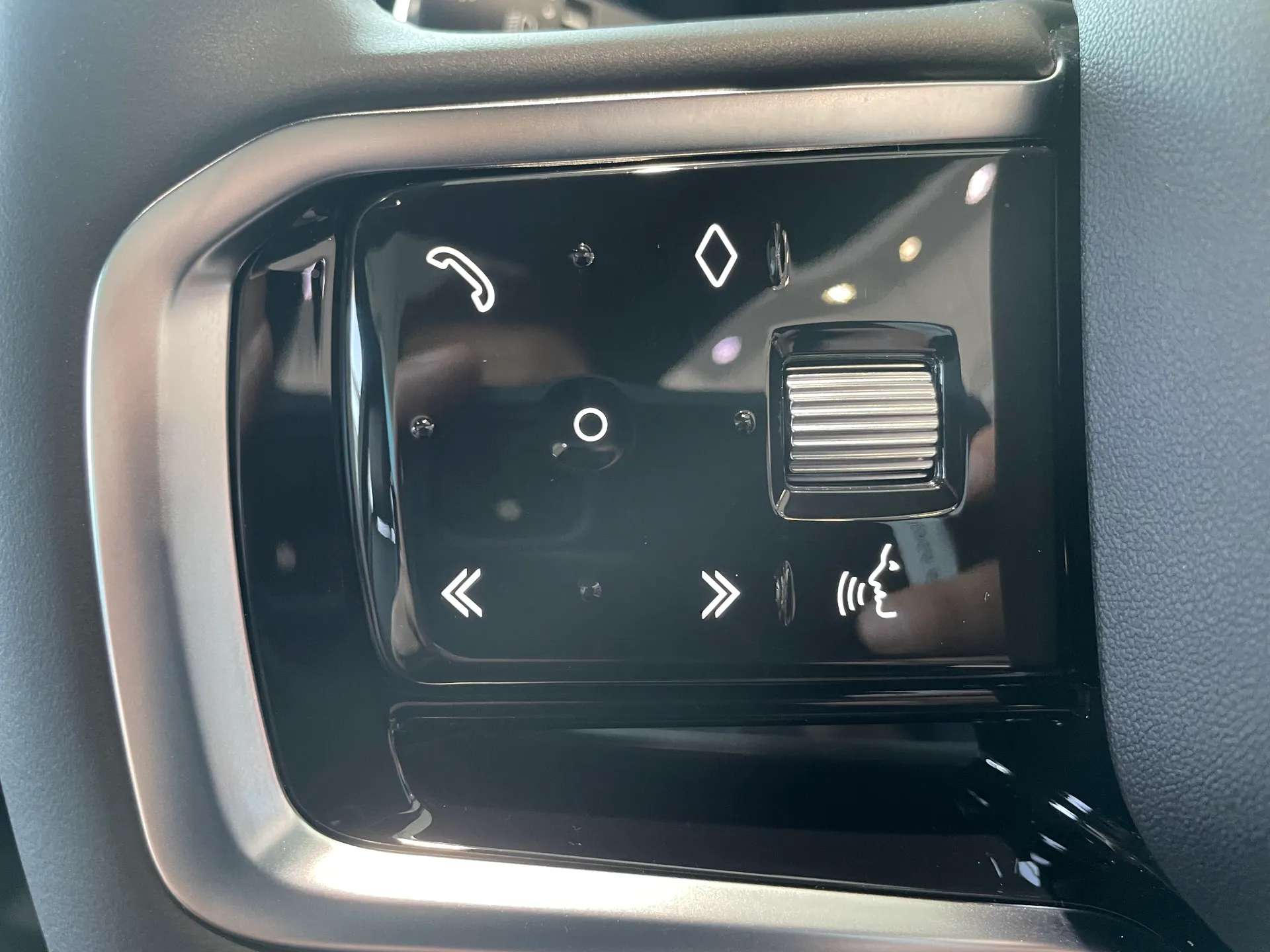 2025 LAND ROVER DISCOVERY SPORT 2025 LAND ROVER DISCOVERY SPORT