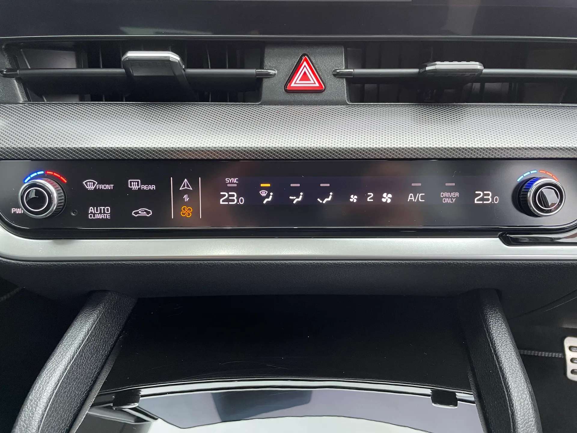 2023 KIA SPORTAGE 2023 KIA SPORTAGE