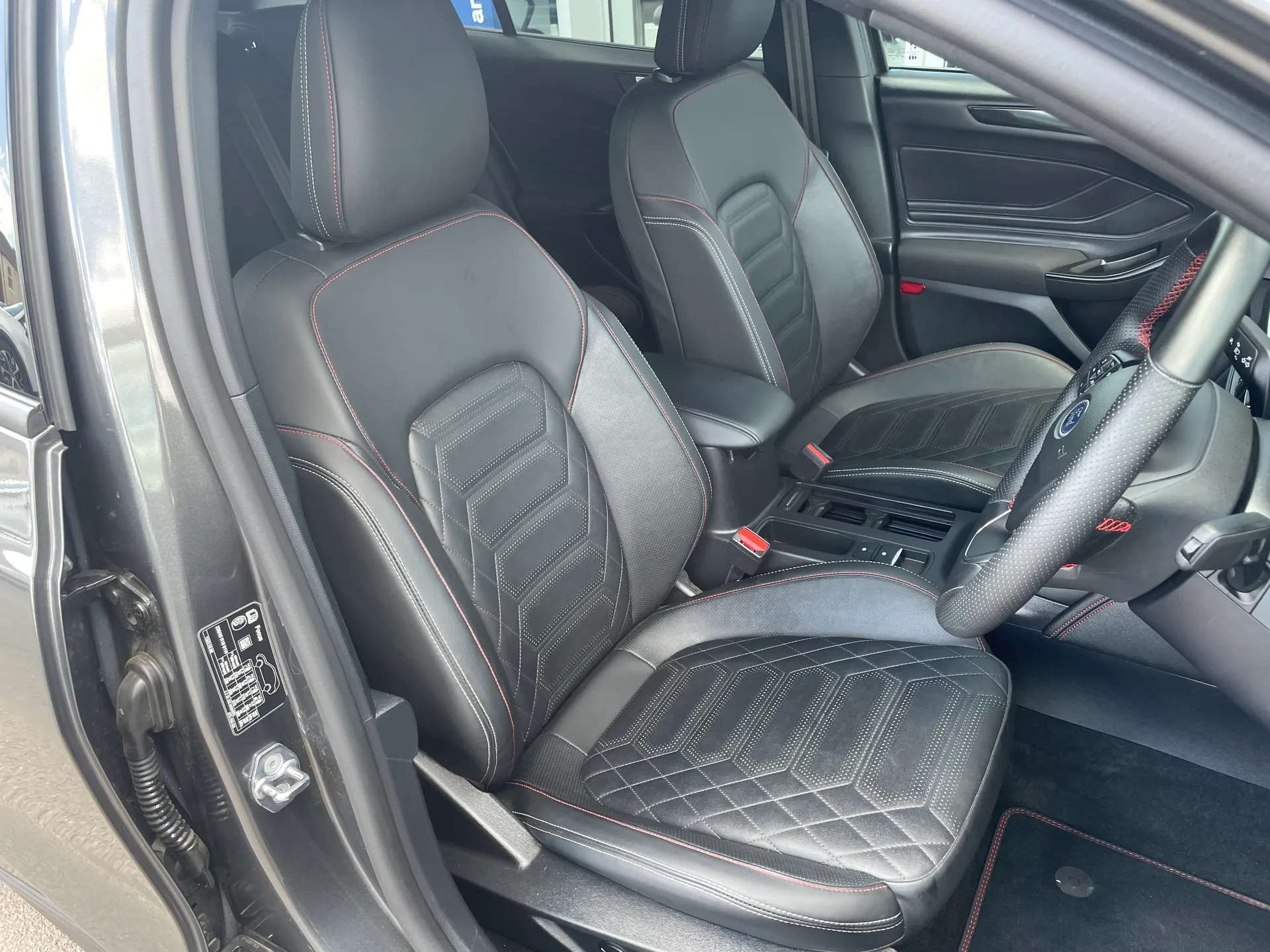 2025 FORD FOCUS 2025 FORD FOCUS
