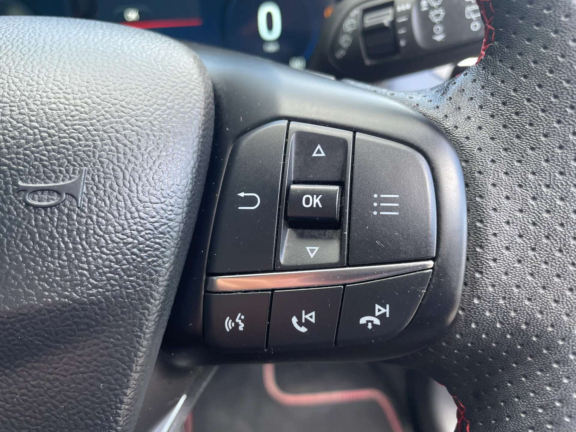 2025 FORD FOCUS 2025 FORD FOCUS