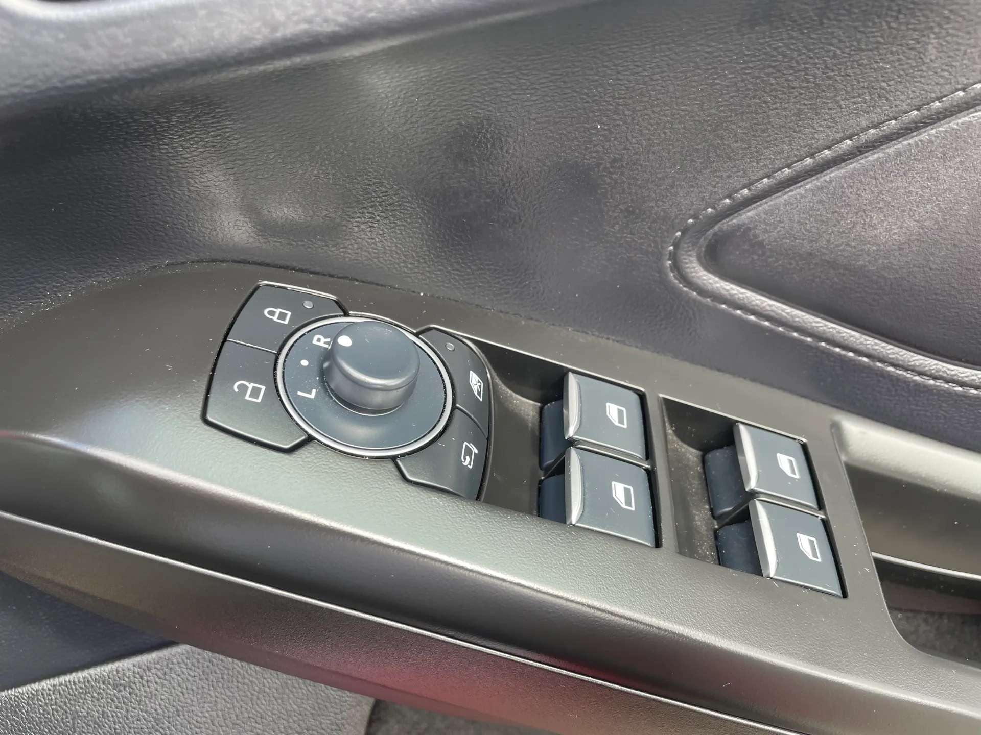 2026 FORD FOCUS 2026 FORD FOCUS