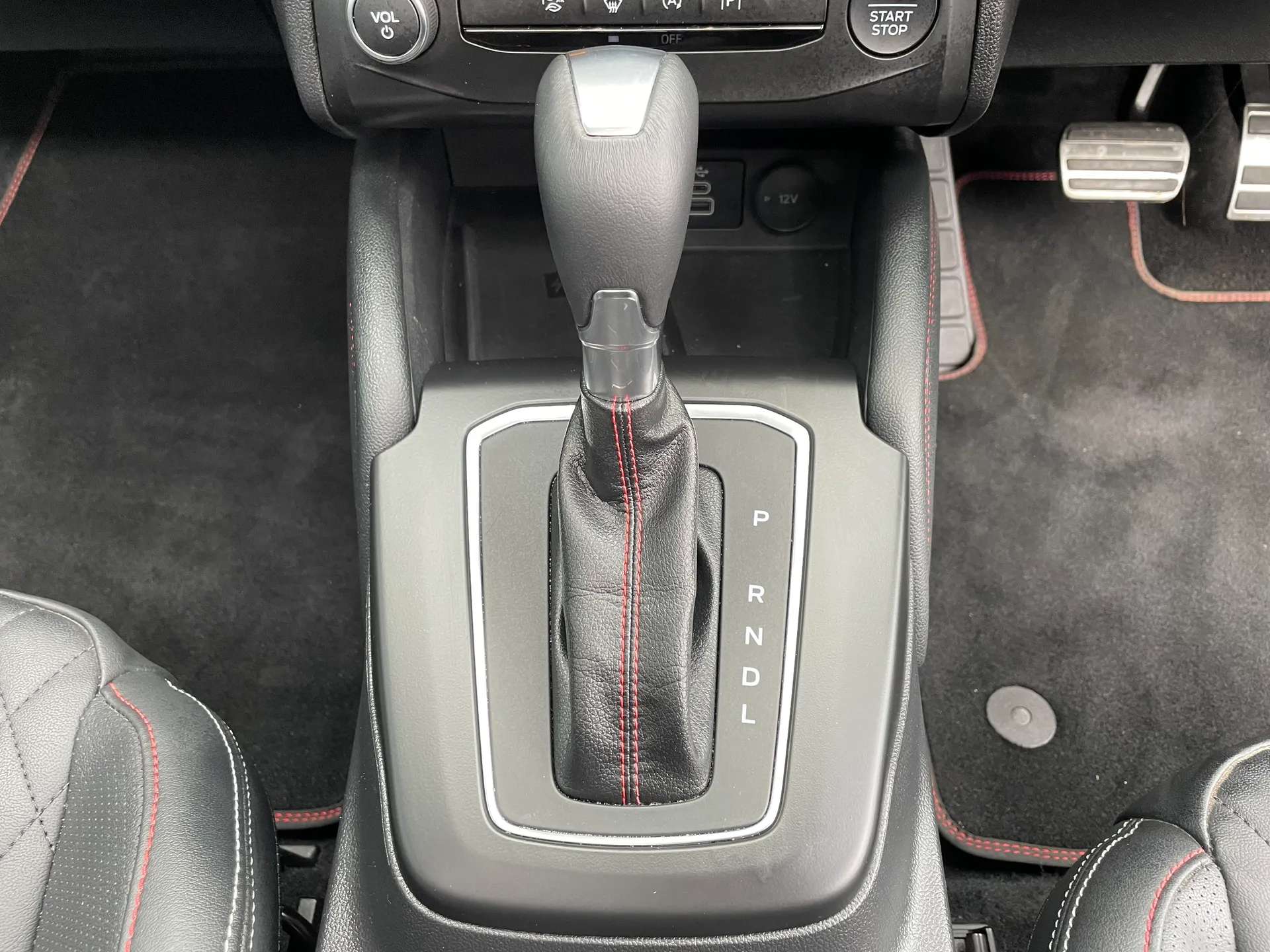 2025 FORD FOCUS 2025 FORD FOCUS