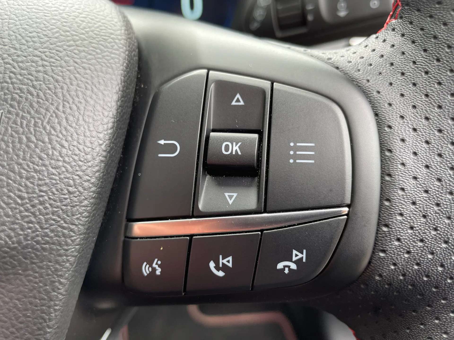 2025 FORD FOCUS 2025 FORD FOCUS