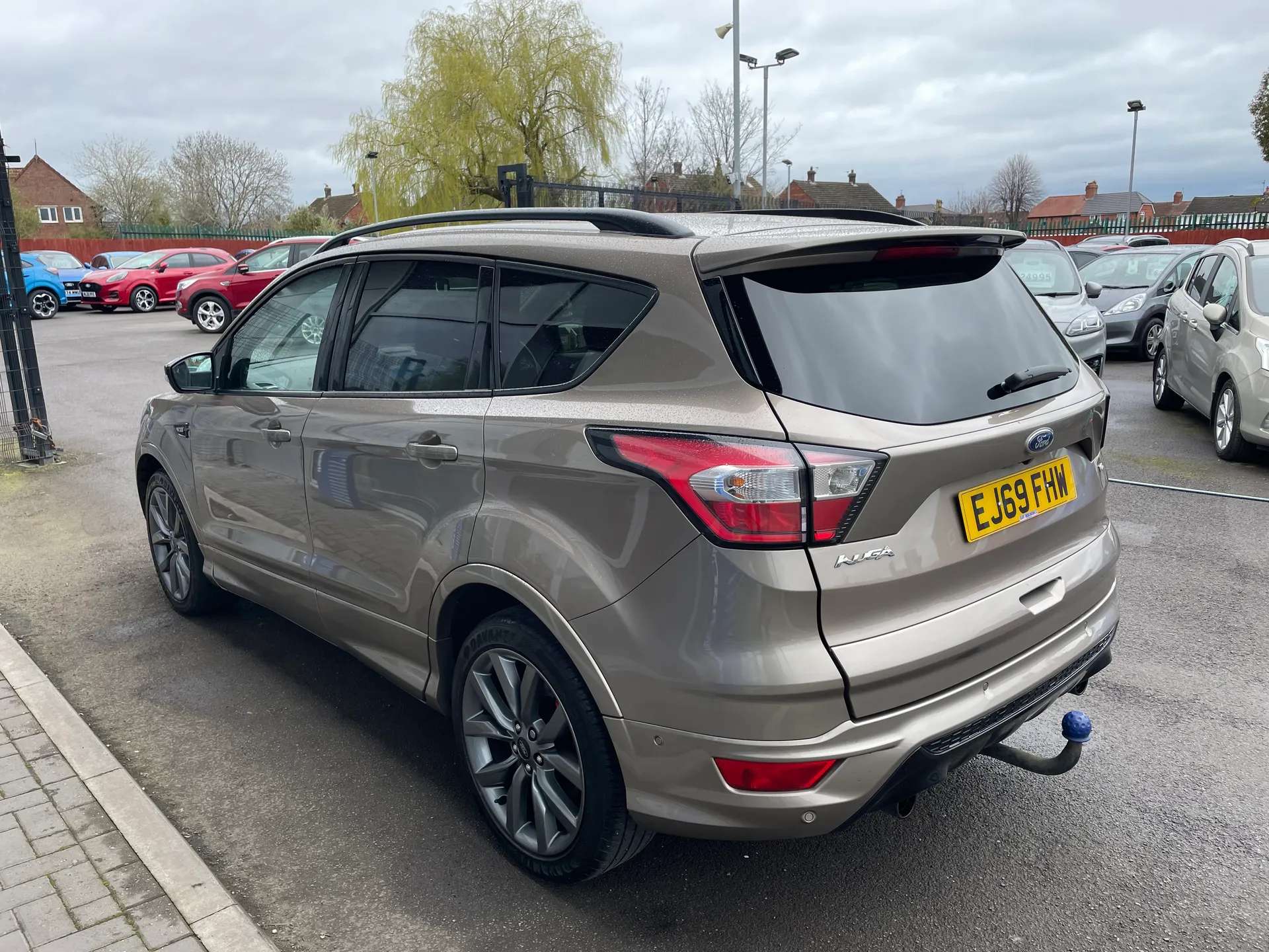 A 2019 FORD KUGA 2.0 TDCi 180 ST-Line Edition 5dr Auto A 2019 FORD KUGA 2.0 TDCi 180 ST-Line Edition 5dr Auto