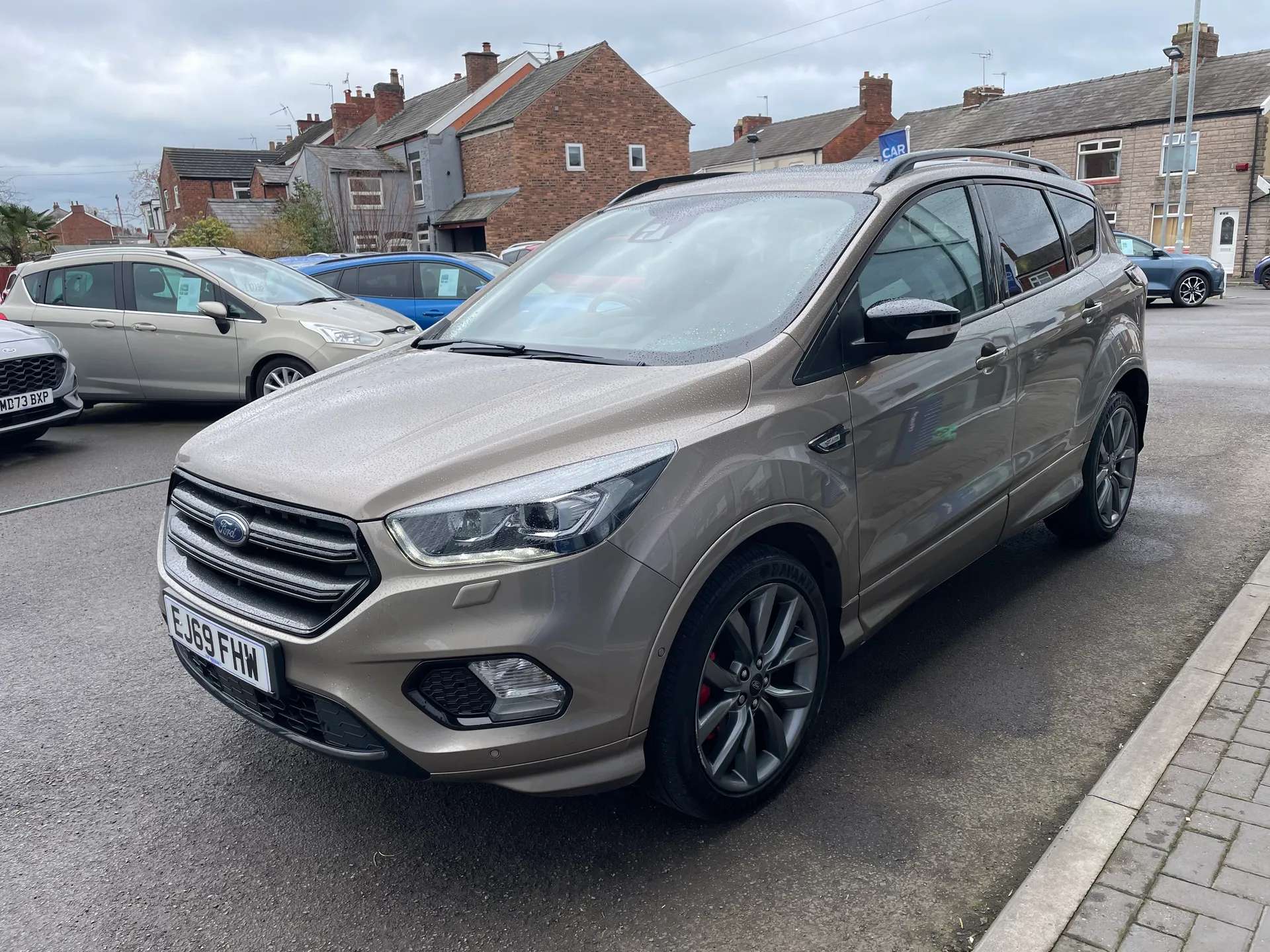 A 2019 FORD KUGA 2.0 TDCi 180 ST-Line Edition 5dr Auto A 2019 FORD KUGA 2.0 TDCi 180 ST-Line Edition 5dr Auto