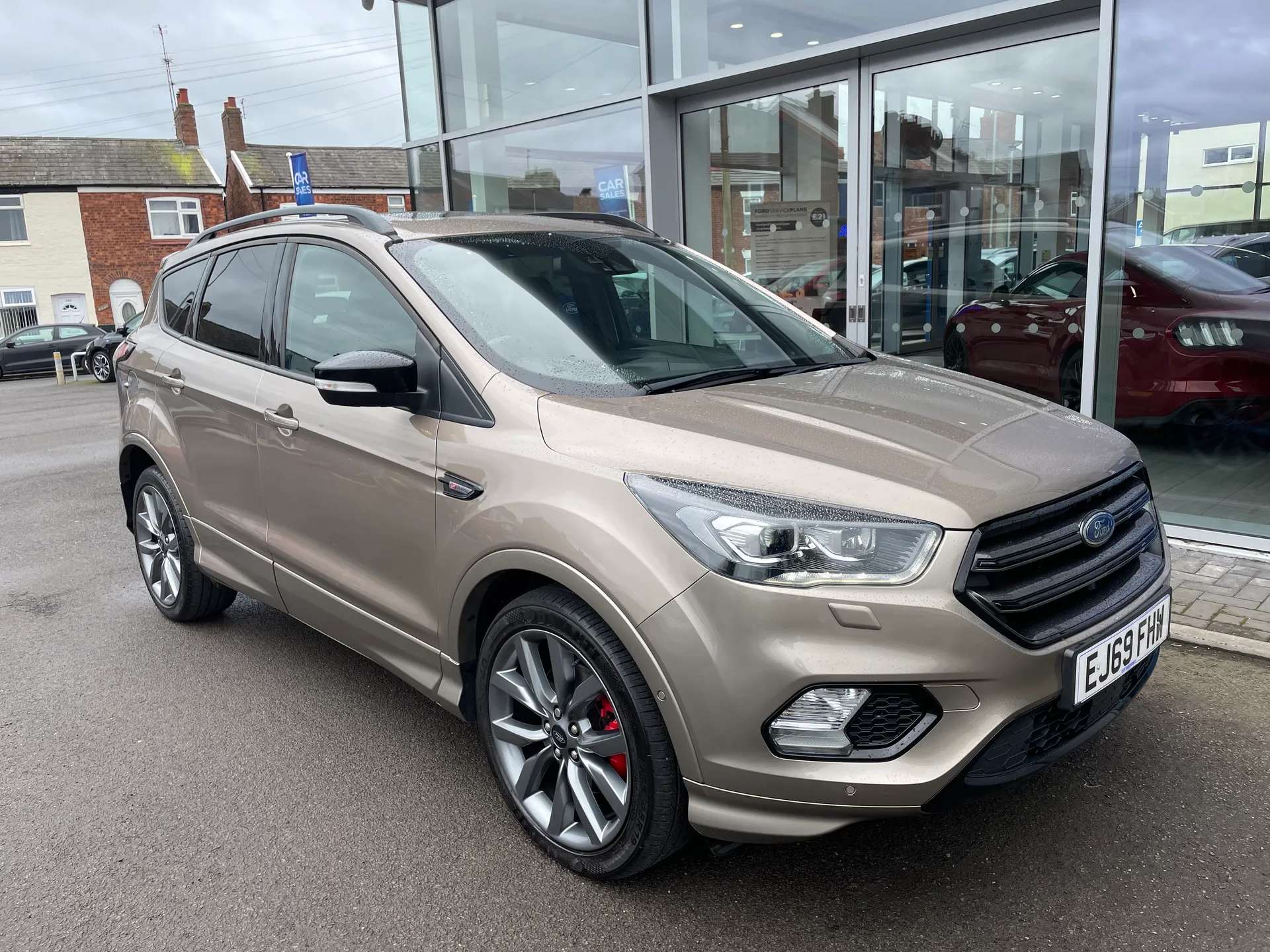 A 2019 FORD KUGA 2.0 TDCi 180 ST-Line Edition 5dr Auto A 2019 FORD KUGA 2.0 TDCi 180 ST-Line Edition 5dr Auto