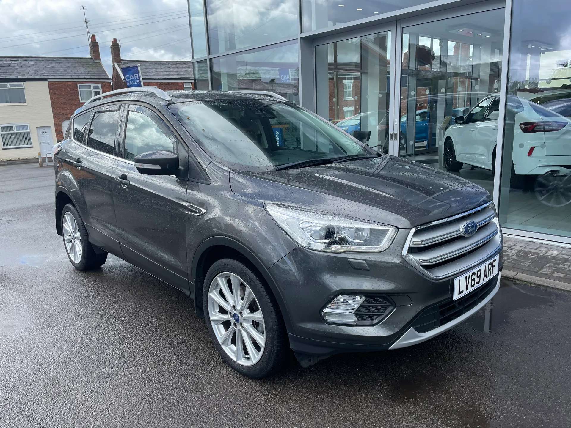 A 2019 FORD KUGA 2.0 TDCi 180 Titanium X Edition 5dr Auto A 2019 FORD KUGA 2.0 TDCi 180 Titanium X Edition 5dr Auto