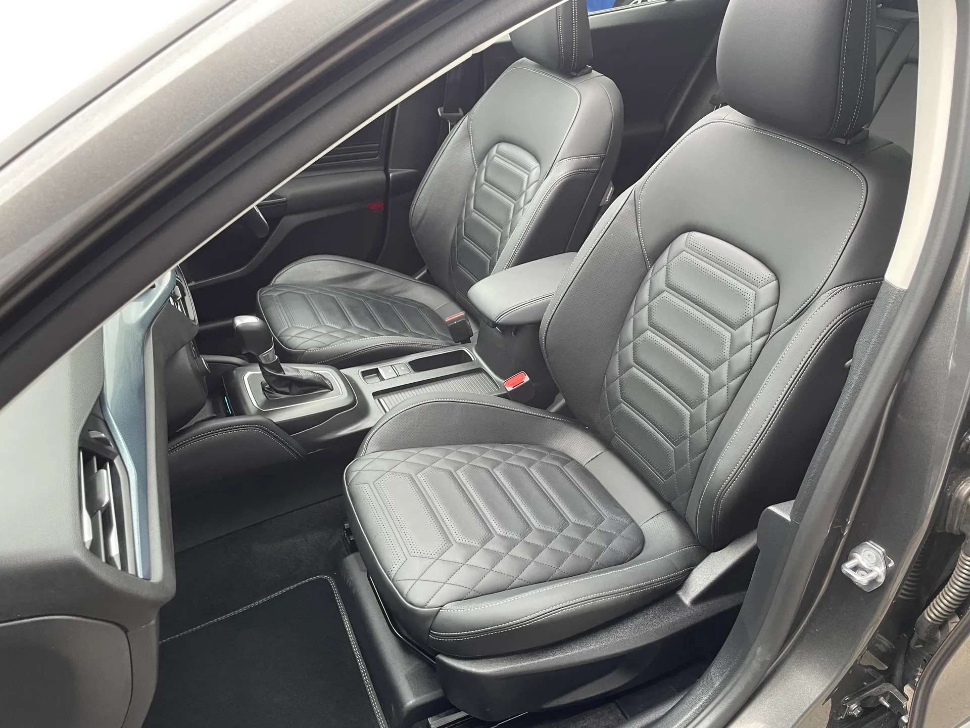 2023 FORD FOCUS 2023 FORD FOCUS