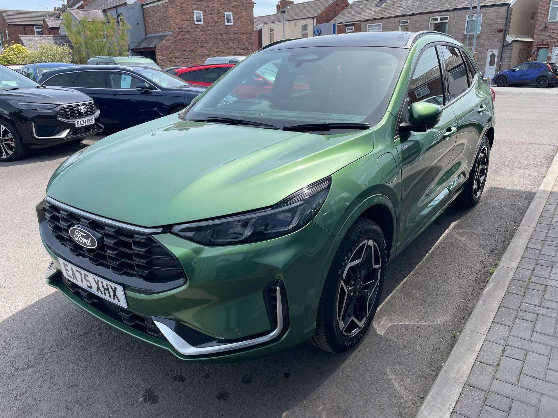 A 2025 FORD KUGA 2.5 PHEV ST-Line X 5dr CVT A 2025 FORD KUGA 2.5 PHEV ST-Line X 5dr CVT