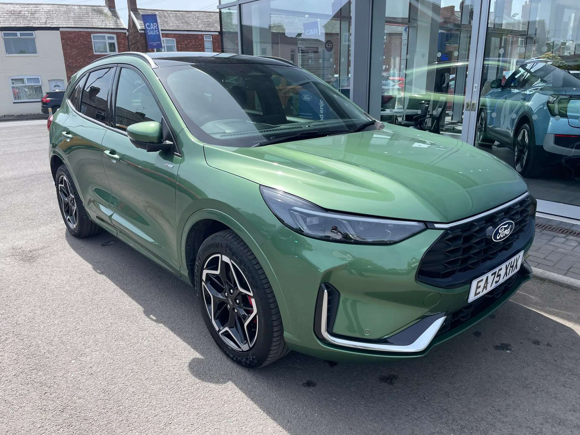A 2025 FORD KUGA 2.5 PHEV ST-Line X 5dr CVT A 2025 FORD KUGA 2.5 PHEV ST-Line X 5dr CVT
