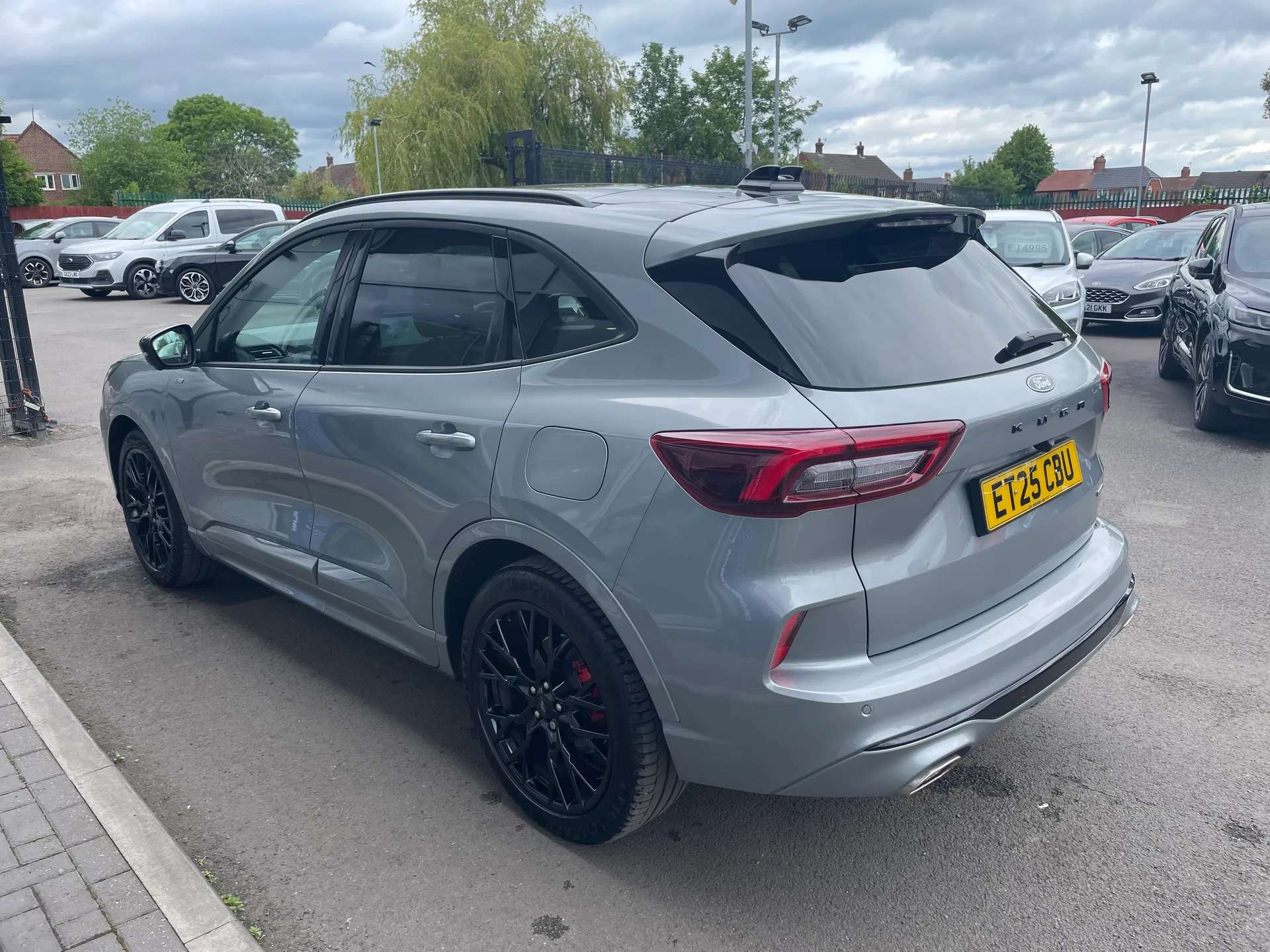 A 2025 FORD KUGA 2.5 FHEV ST-Line X 5dr CVT A 2025 FORD KUGA 2.5 FHEV ST-Line X 5dr CVT