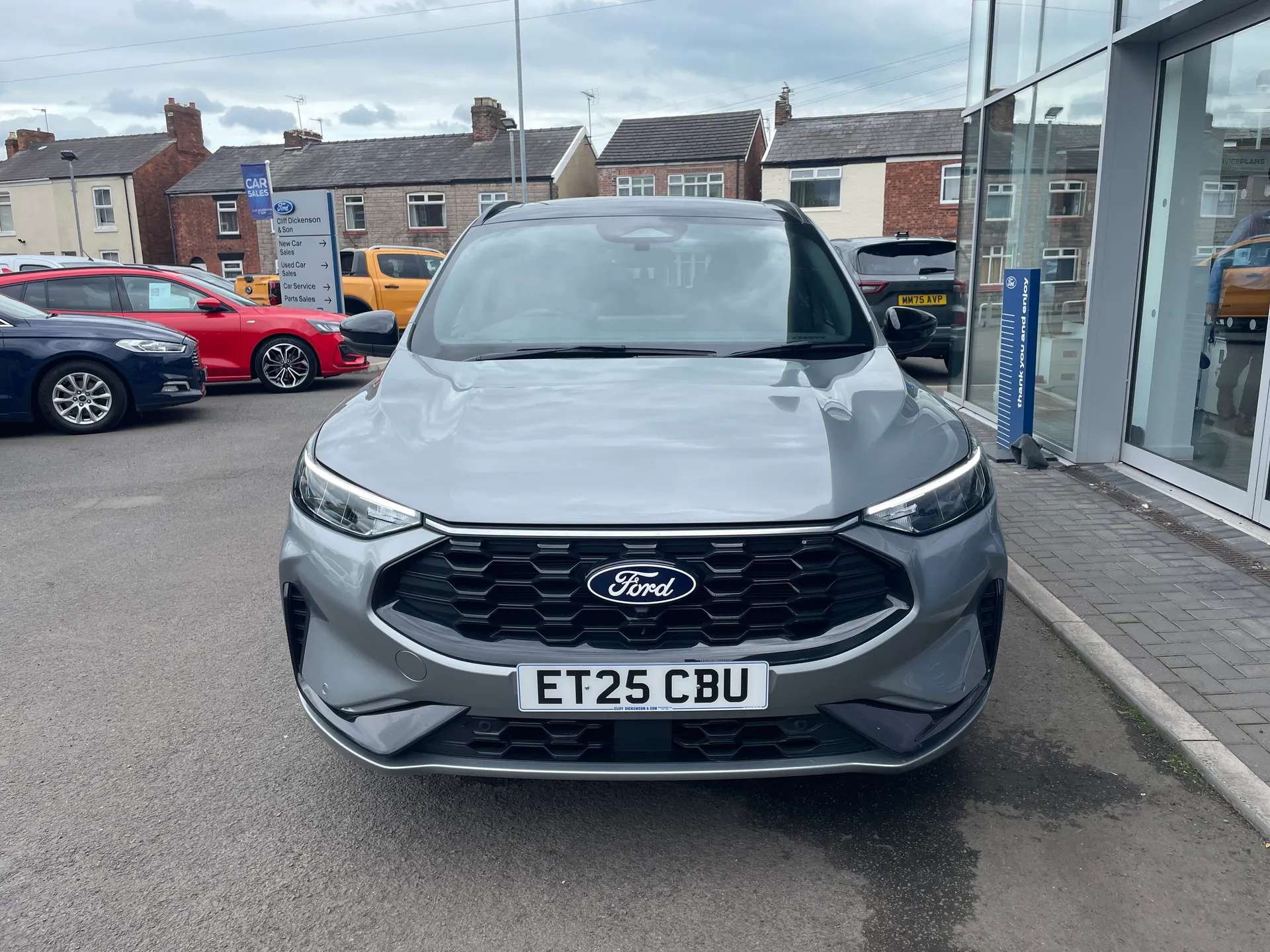 A 2025 FORD KUGA 2.5 FHEV ST-Line X 5dr CVT A 2025 FORD KUGA 2.5 FHEV ST-Line X 5dr CVT