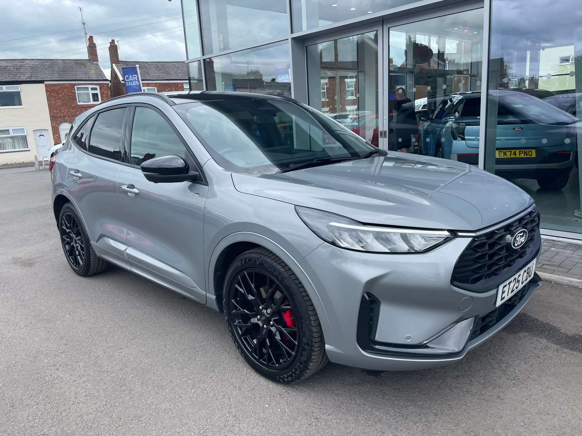 A 2025 FORD KUGA 2.5 FHEV ST-Line X 5dr CVT A 2025 FORD KUGA 2.5 FHEV ST-Line X 5dr CVT