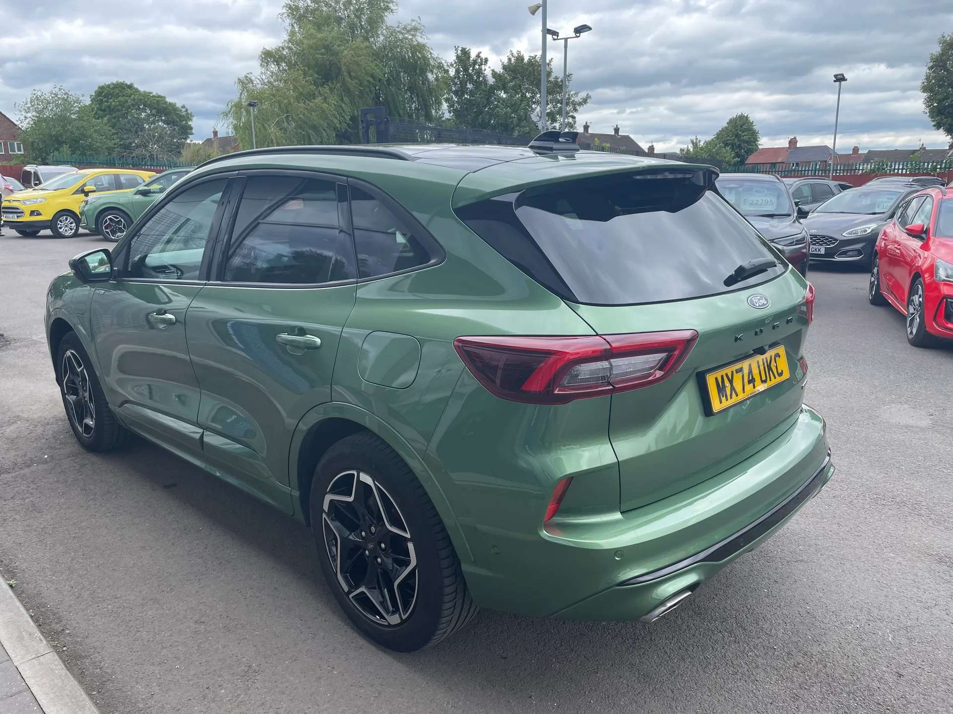 A 2024 FORD KUGA 2.5 PHEV ST-Line X 5dr CVT A 2024 FORD KUGA 2.5 PHEV ST-Line X 5dr CVT