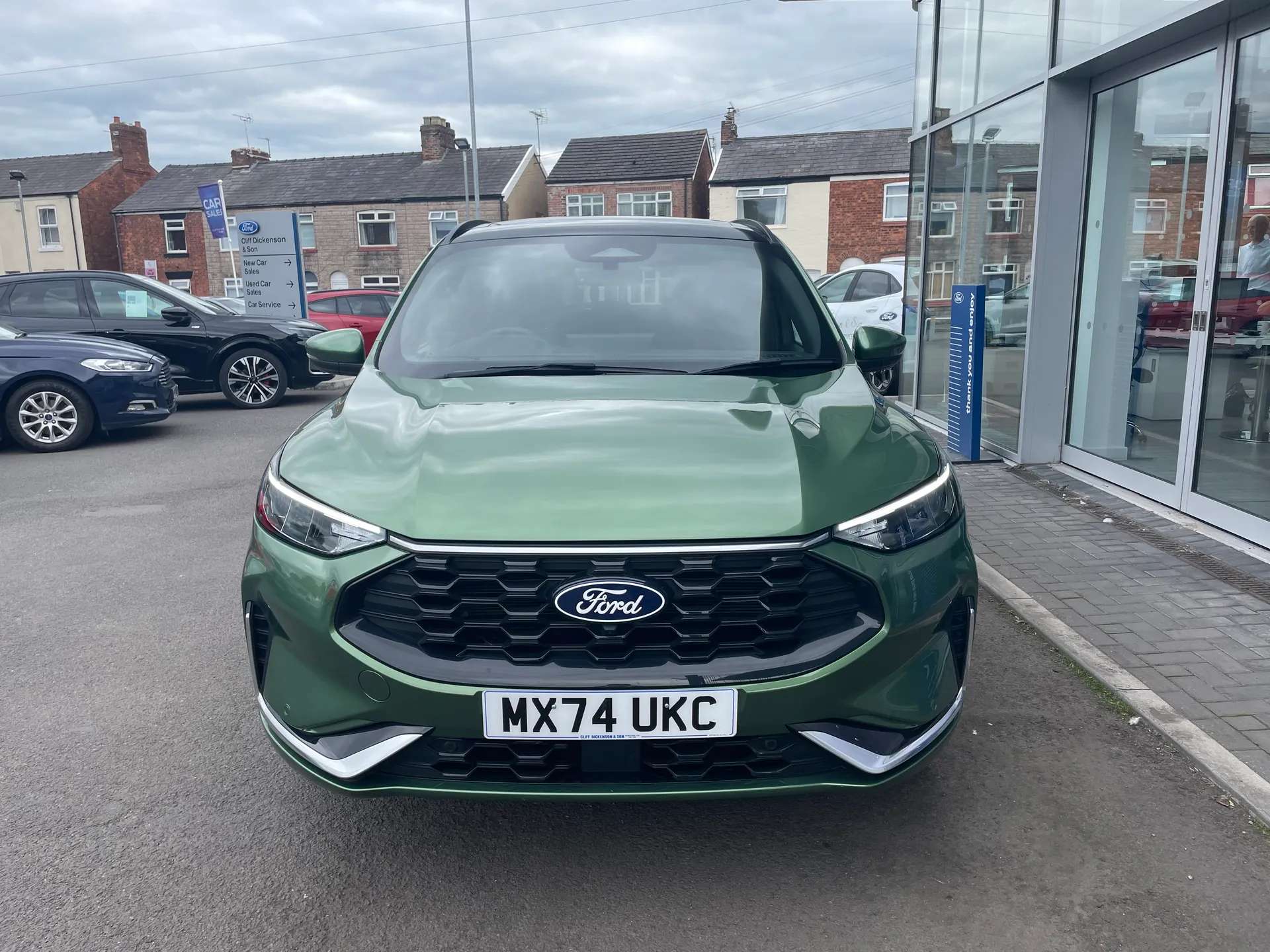 A 2024 FORD KUGA 2.5 PHEV ST-Line X 5dr CVT A 2024 FORD KUGA 2.5 PHEV ST-Line X 5dr CVT
