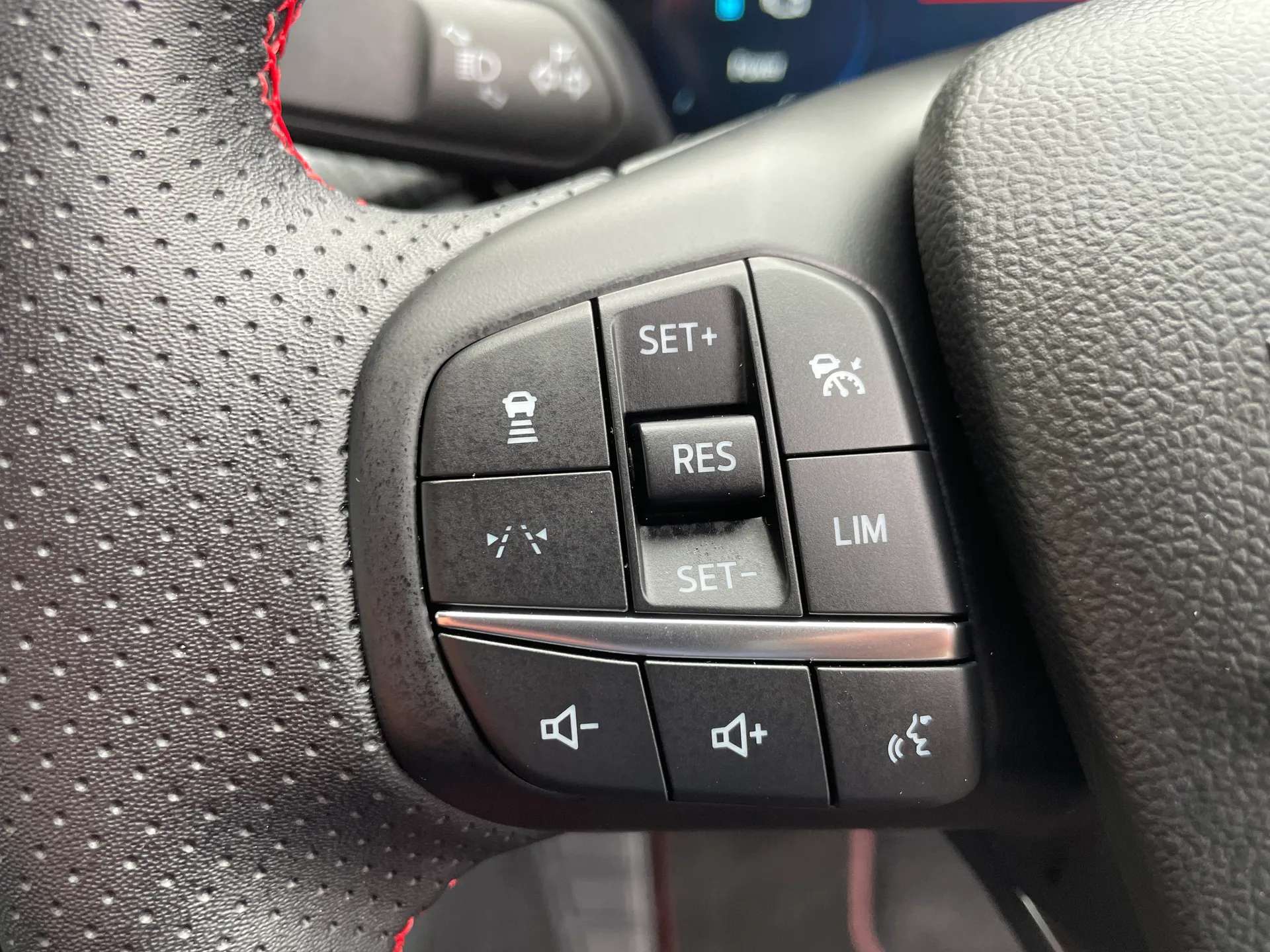 2025 FORD KUGA 2025 FORD KUGA