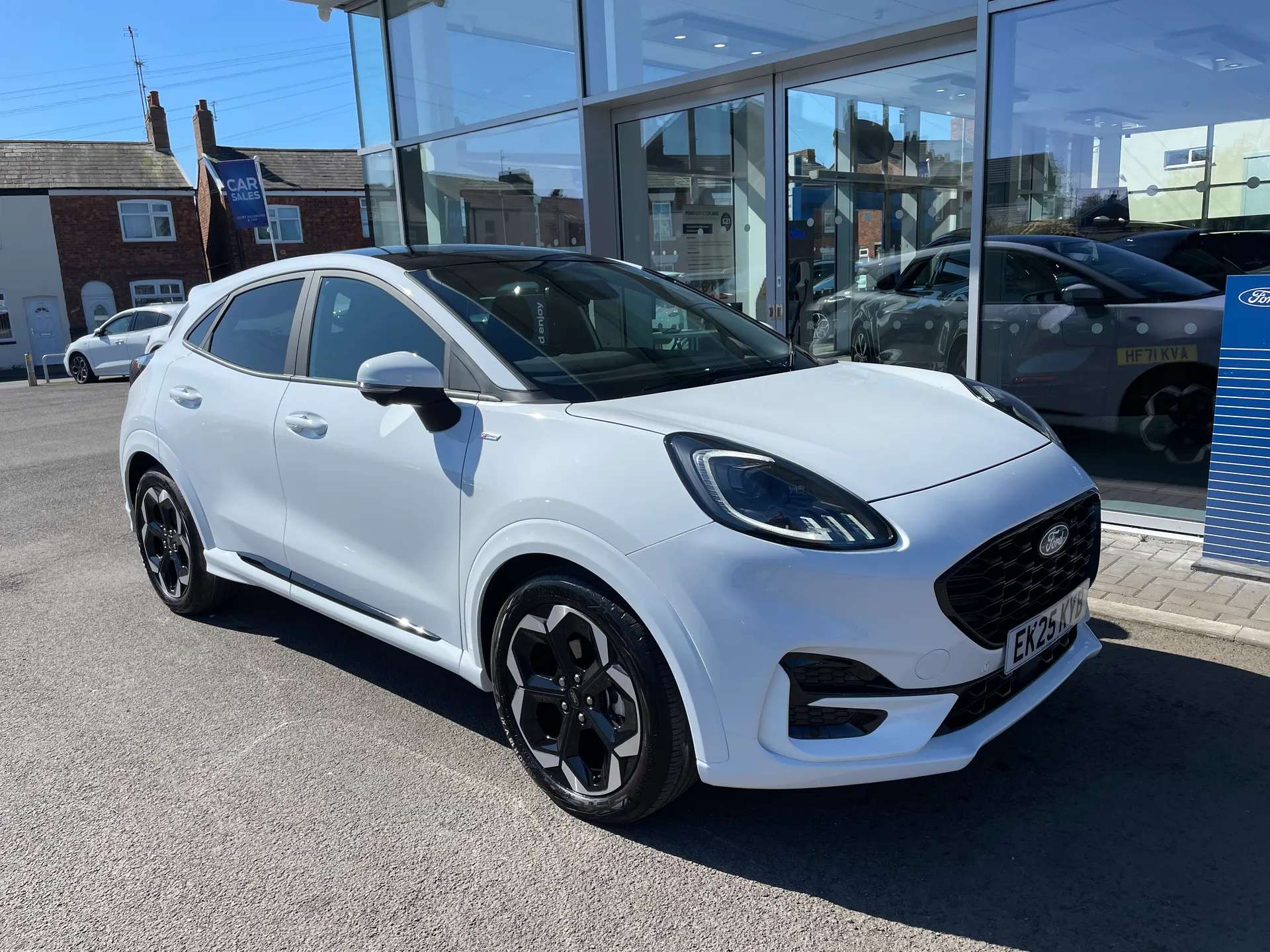 A 2025 FORD PUMA 1.0 EcoBoost Hybrid mHEV ST-Line X 5dr DCT A 2025 FORD PUMA 1.0 EcoBoost Hybrid mHEV ST-Line X 5dr DCT