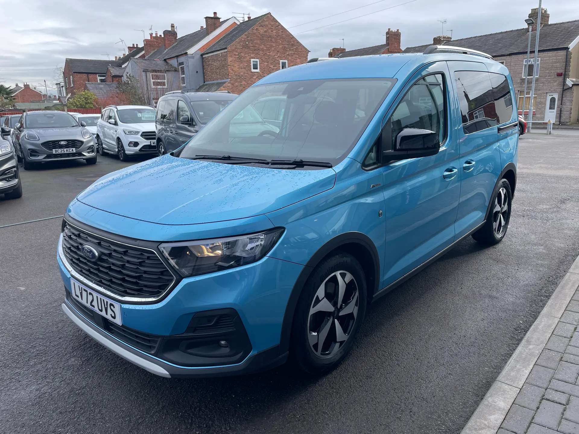 A 2022 FORD TOURNEO CONNECT 2.0 EcoBlue Active 5dr A 2022 FORD TOURNEO CONNECT 2.0 EcoBlue Active 5dr