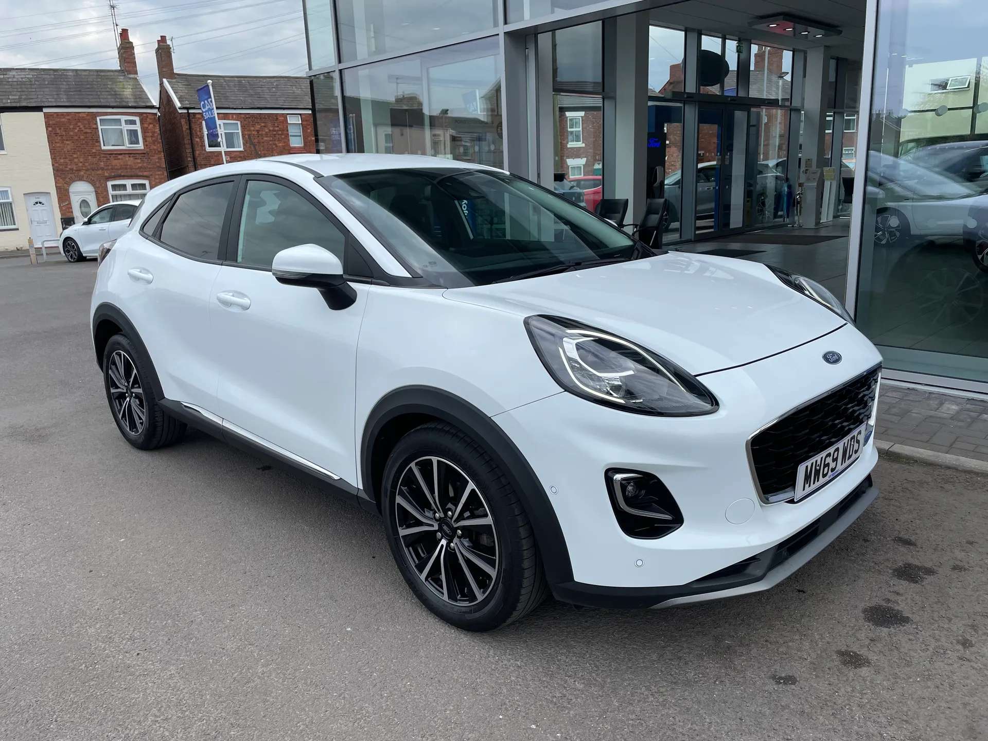 A 2020 FORD PUMA 1.0 EcoBoost Hybrid mHEV Titanium First Ed 5dr A 2020 FORD PUMA 1.0 EcoBoost Hybrid mHEV Titanium First Ed 5dr