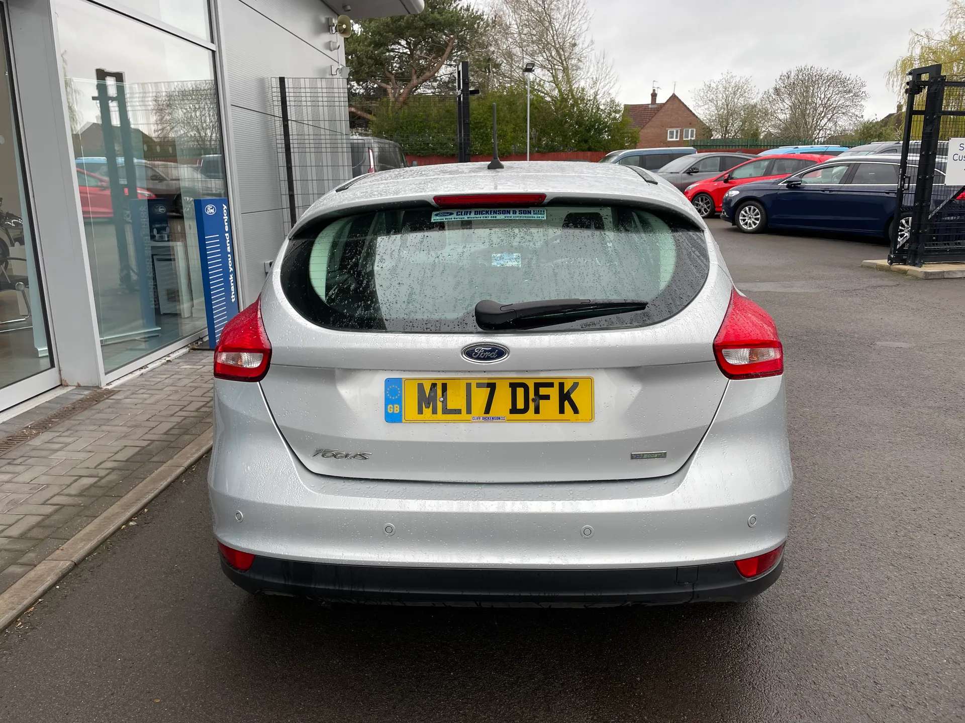 A 2017 FORD FOCUS 1.0 EcoBoost 125 Titanium Navigation 5dr A 2017 FORD FOCUS 1.0 EcoBoost 125 Titanium Navigation 5dr