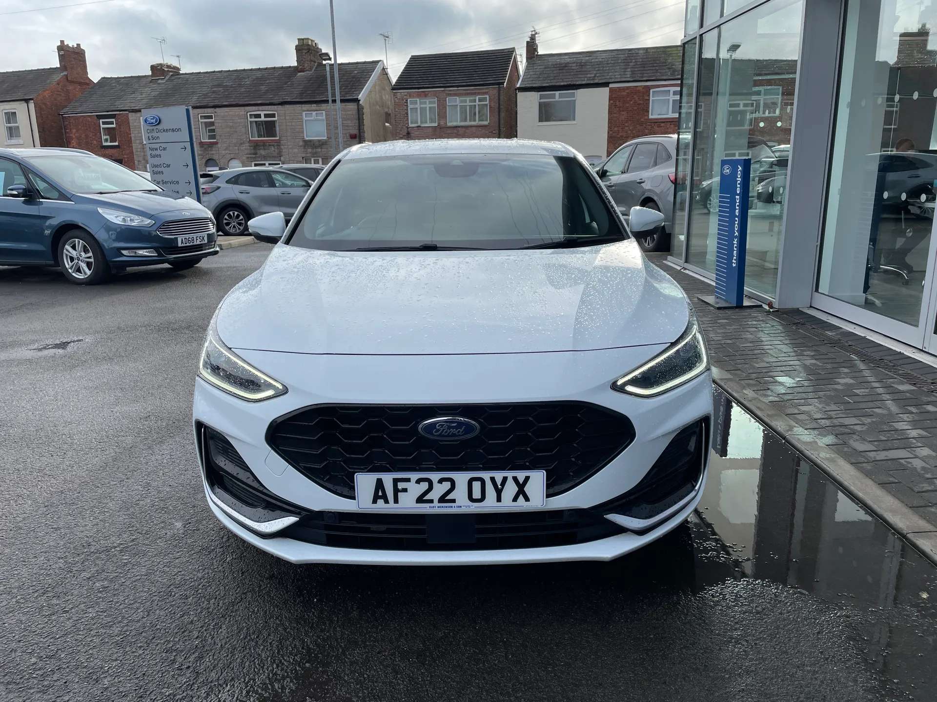 A 2022 FORD FOCUS 1.0 EcoBoost Hybrid mHEV 155 ST-Line Vignale 5dr A 2022 FORD FOCUS 1.0 EcoBoost Hybrid mHEV 155 ST-Line Vignale 5dr