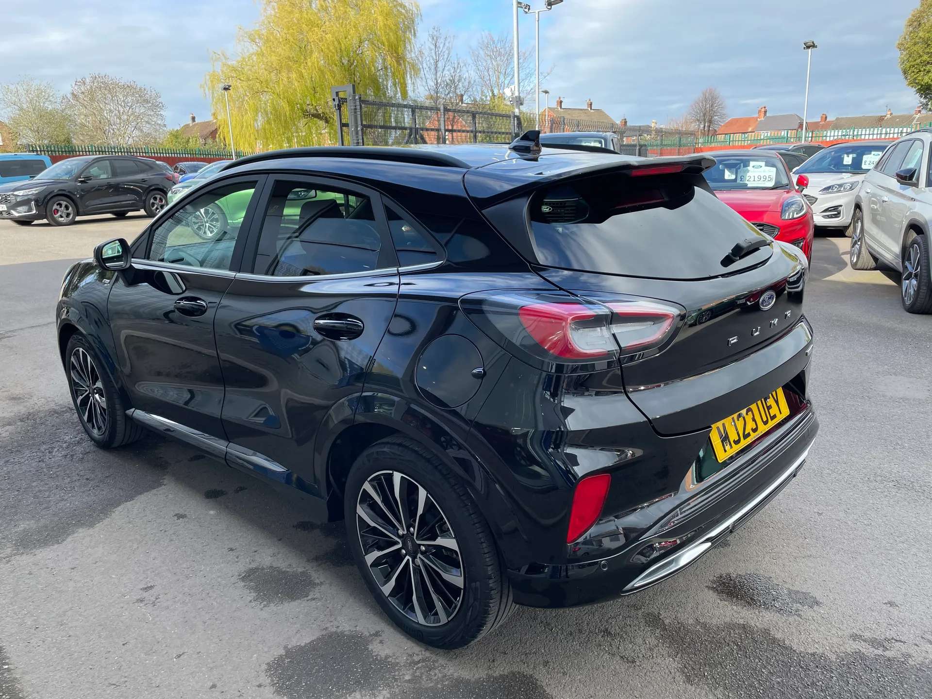 A 2023 FORD PUMA 1.0 EcoBoost Hybrid mHEV 155 ST-Line Vignale 5dr A 2023 FORD PUMA 1.0 EcoBoost Hybrid mHEV 155 ST-Line Vignale 5dr